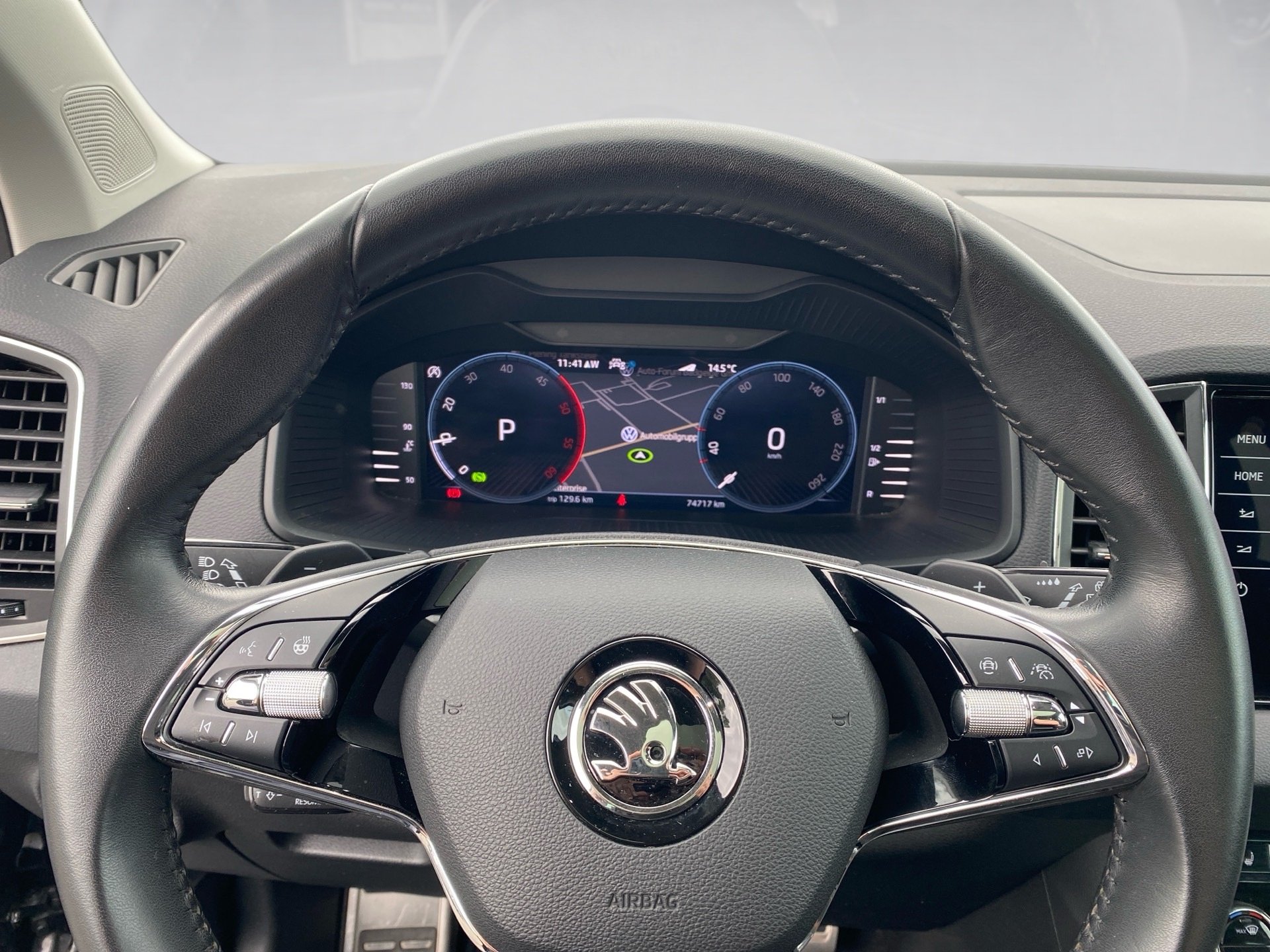 Karoq 2.0 TDI Scout 4x4 DSG LED Navi ACC AHK Pano