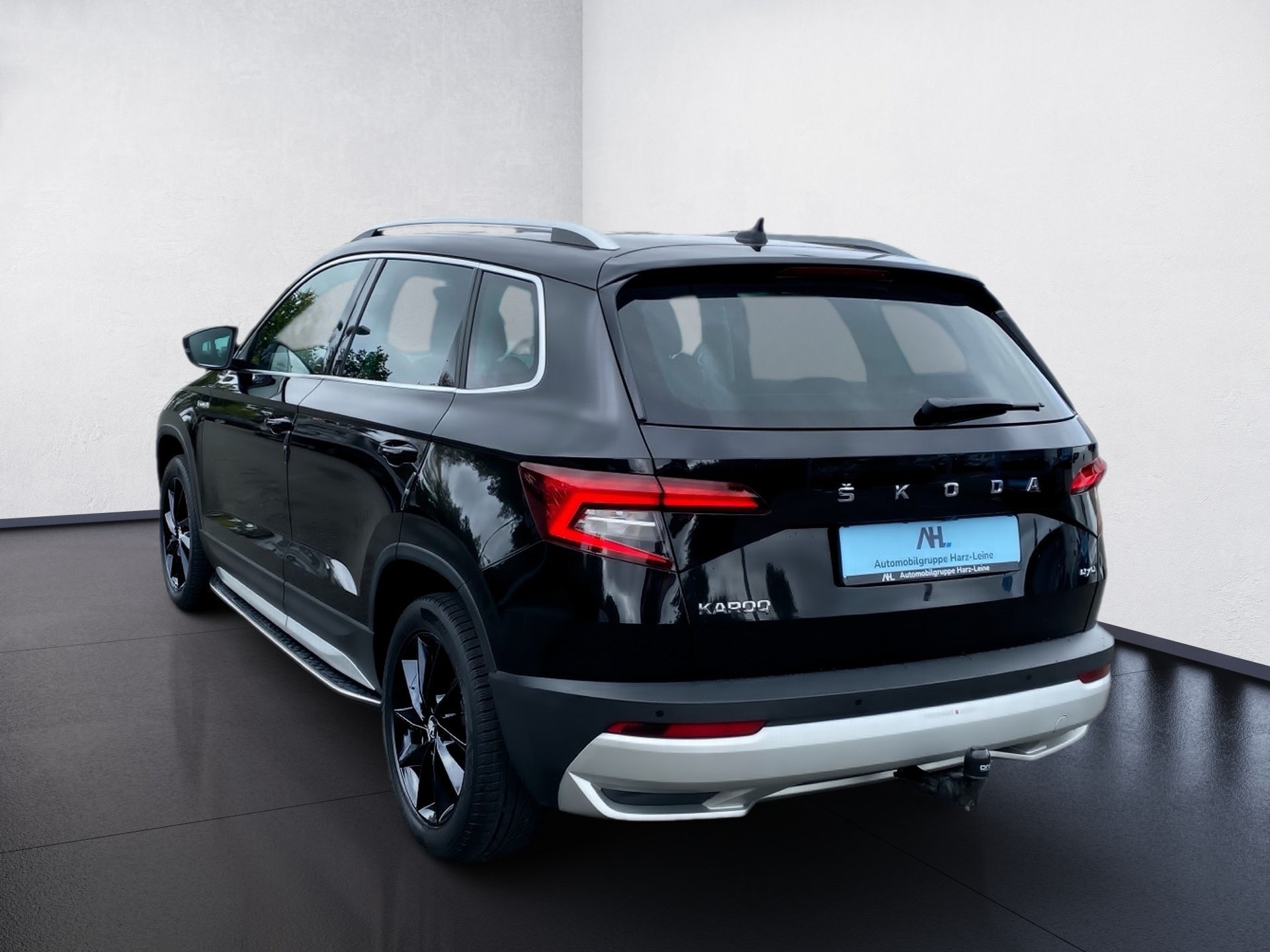 Karoq 2.0 TDI Scout 4x4 DSG LED Navi ACC AHK Pano