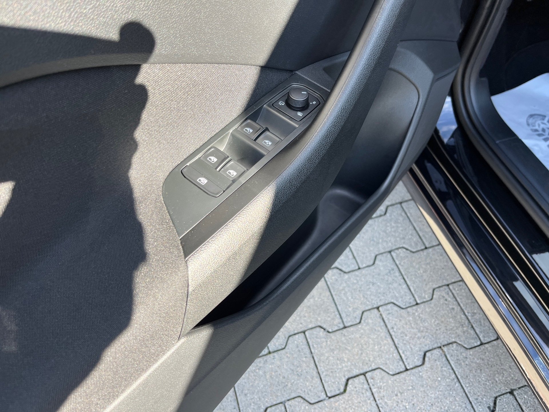 Kamiq 1.0 TSI Tour DSG AHK Matrix Navi ACC RFK Optik schwarz