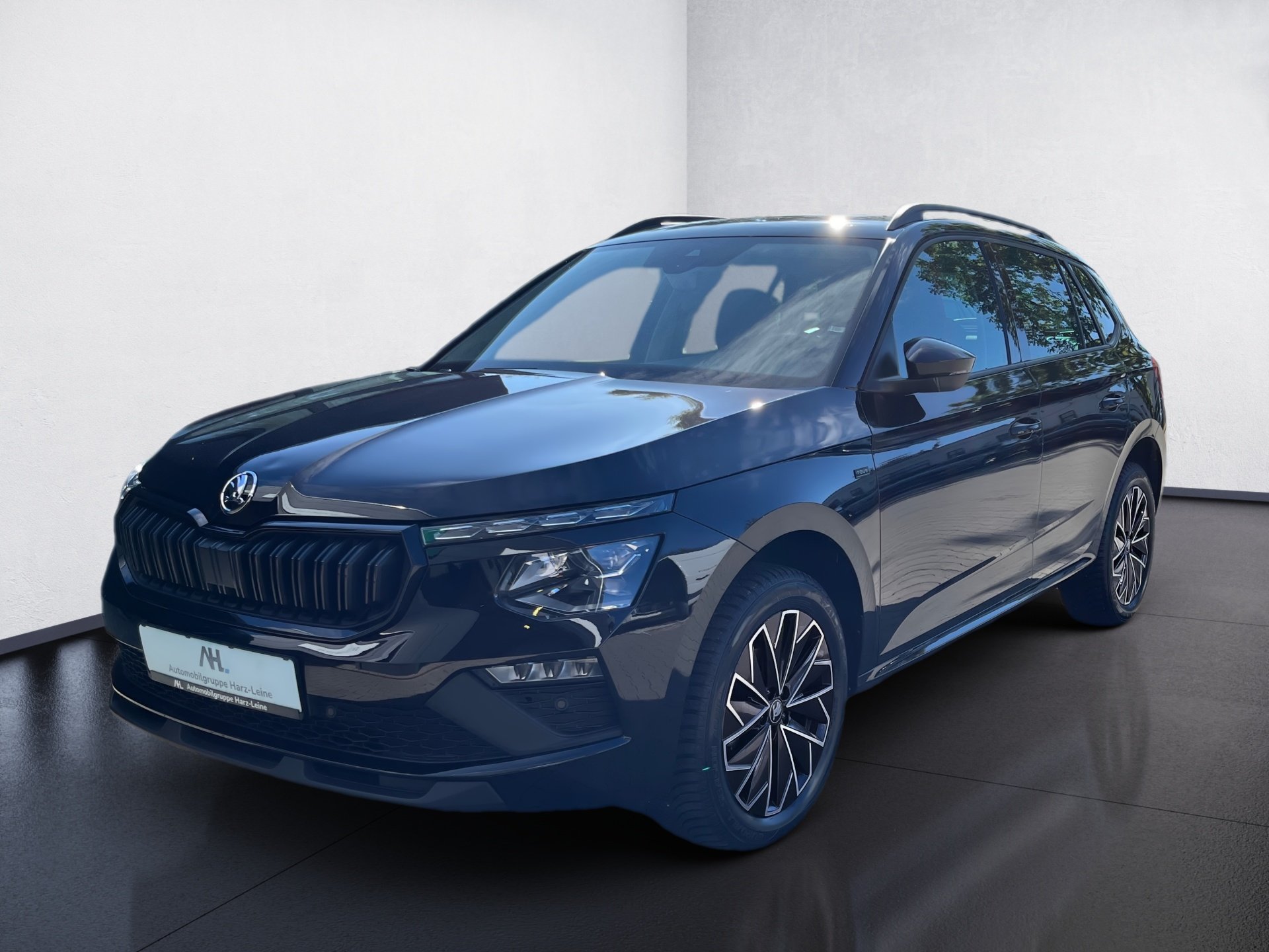 Kamiq 1.0 TSI Tour DSG AHK Matrix Navi ACC RFK Optik schwarz