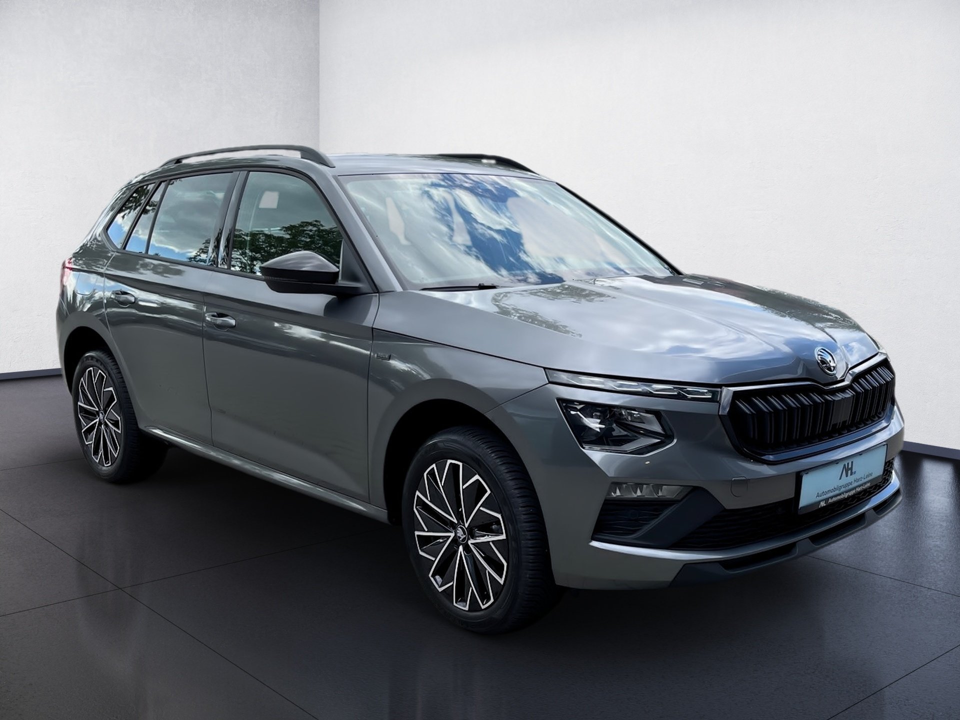 Kamiq 1.5 TSI Tour DSG Matrix AHK Navi ACC RFK Optik schwarz