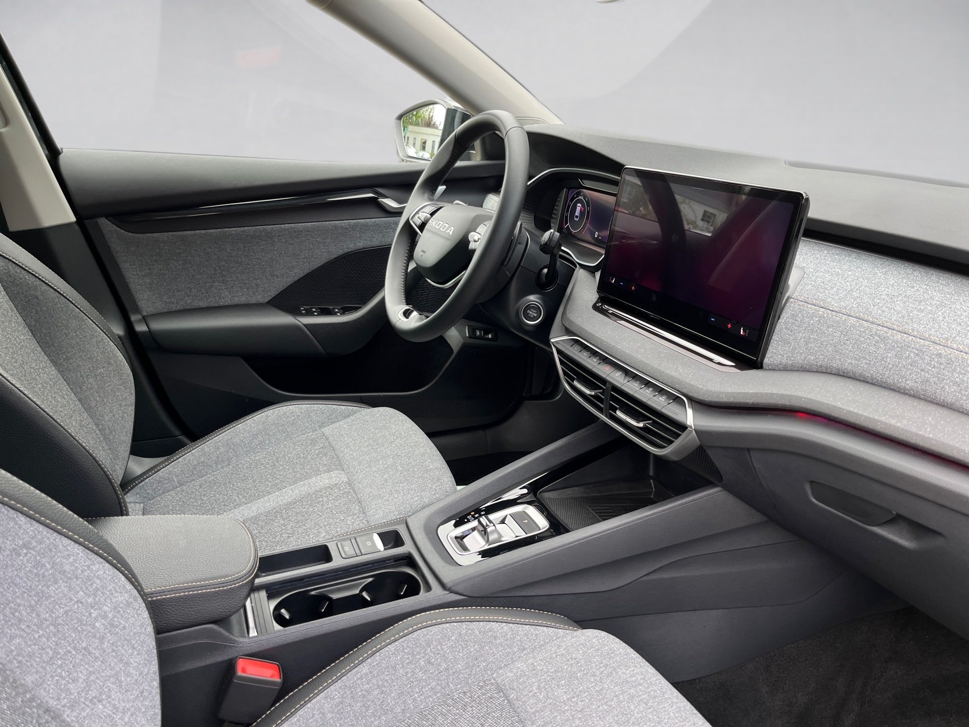 Octavia Combi 1.5 TSI mHEV Selection DSG Matrix Navi 360° Canton