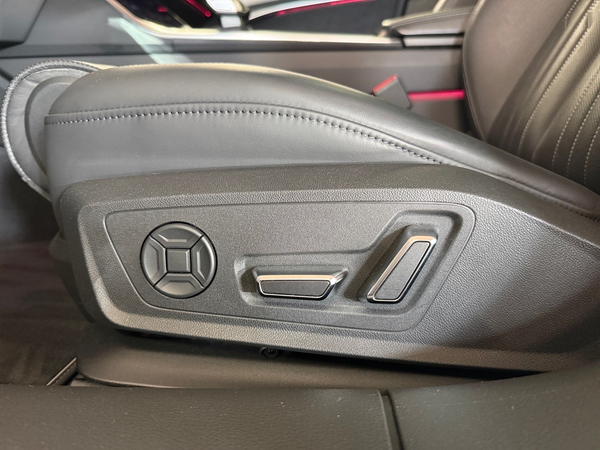S6 Limousine 3.0 TDI quattro Tiptronic HD-Matrix Luft Pano Standhzg.