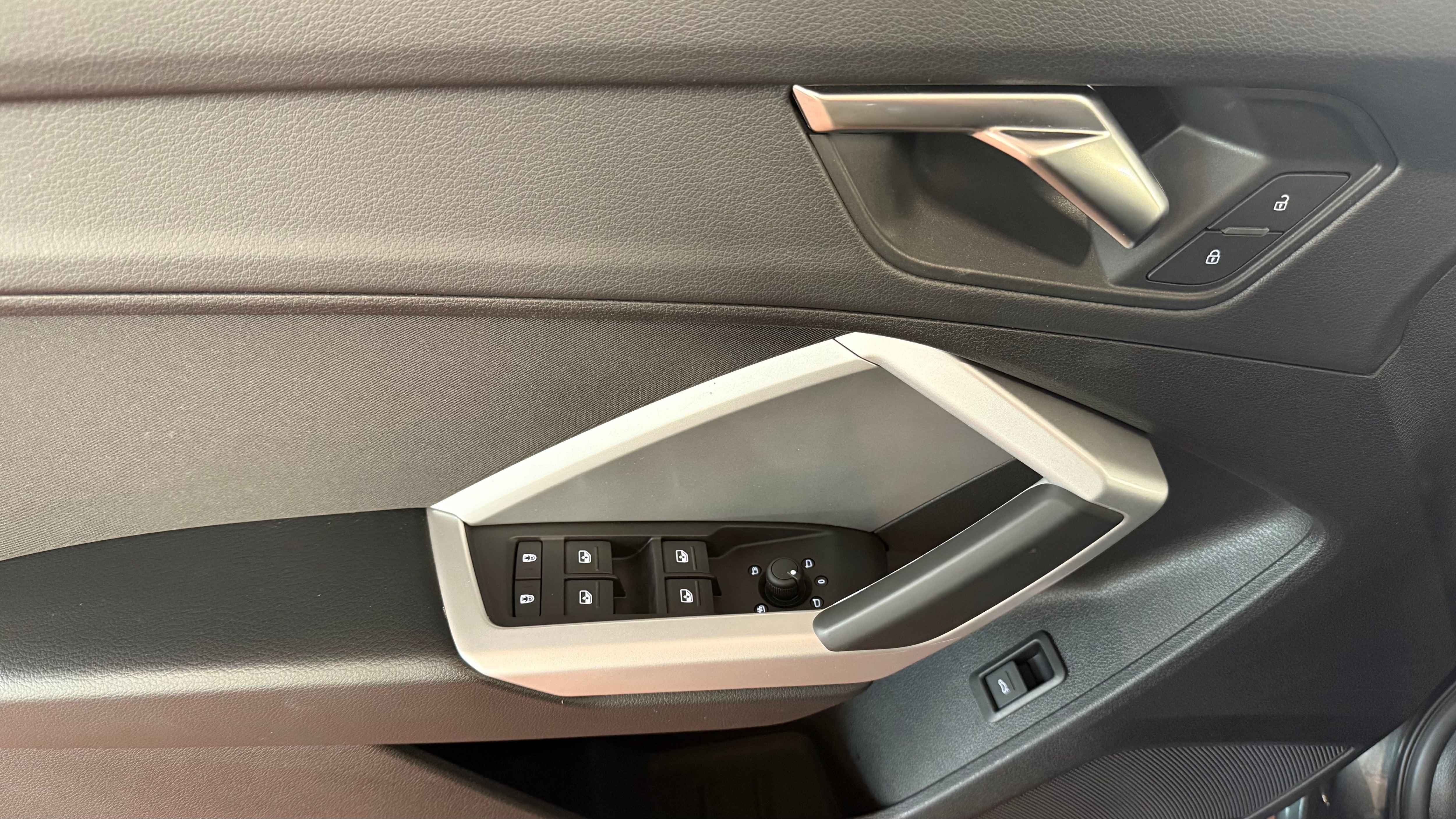 Q3 Sportback 35 TFSI S line S-tronic LED Navi AHK Pano RFK