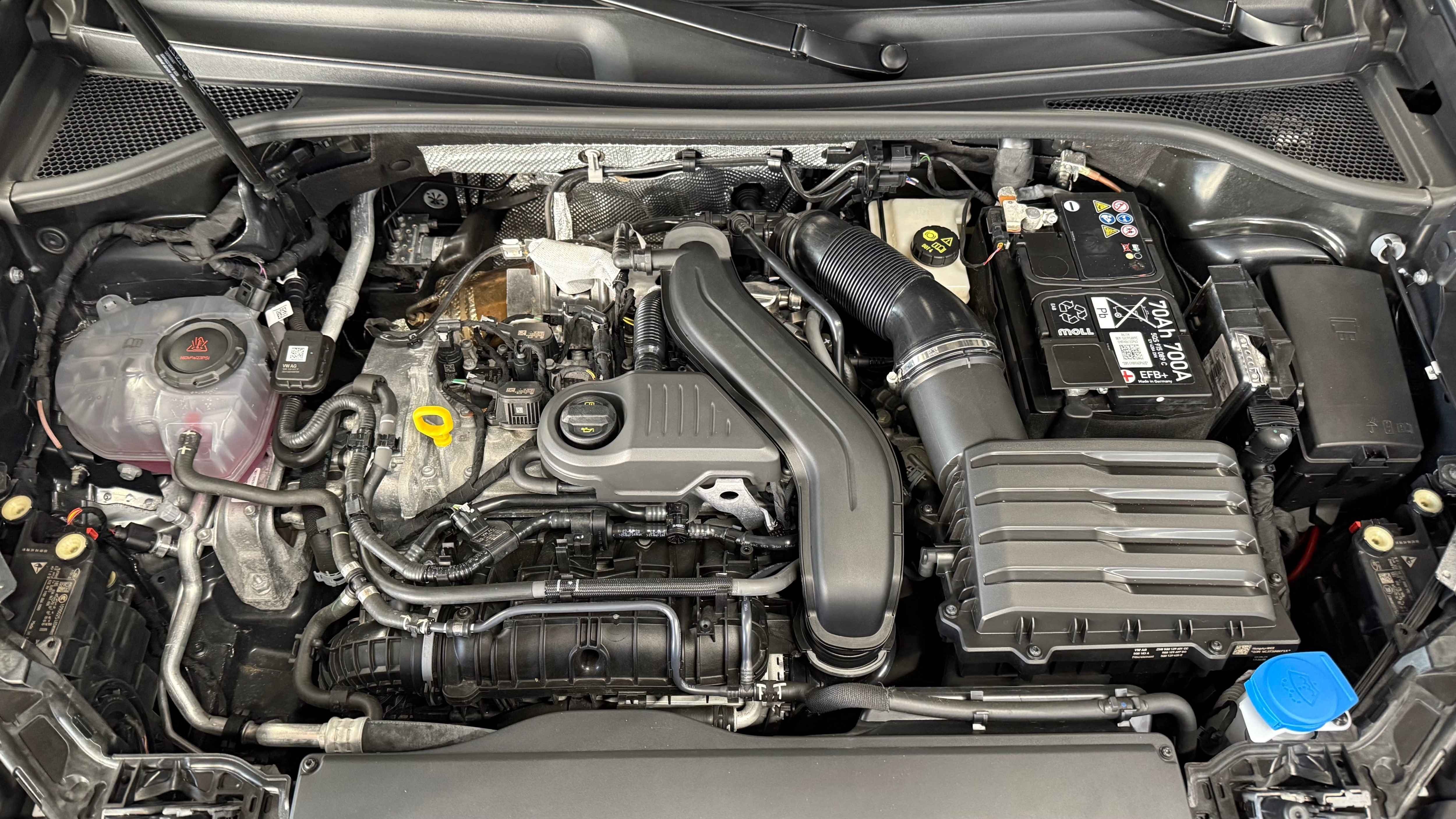 Q3 35 TFSI advanced Navi LED AHK VC Leder ACC LM