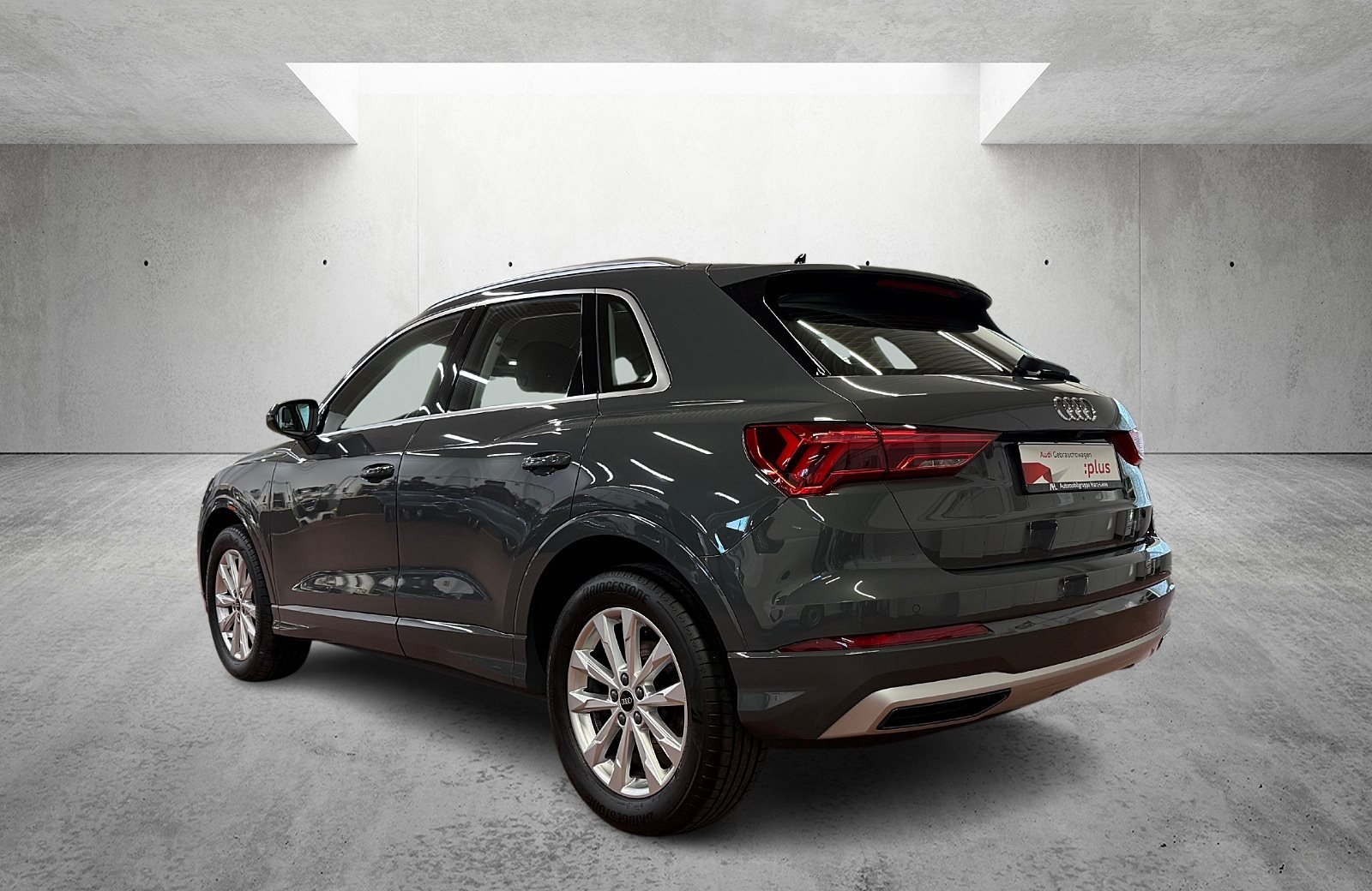 Q3 35 TFSI advanced Navi LED AHK VC Leder ACC LM