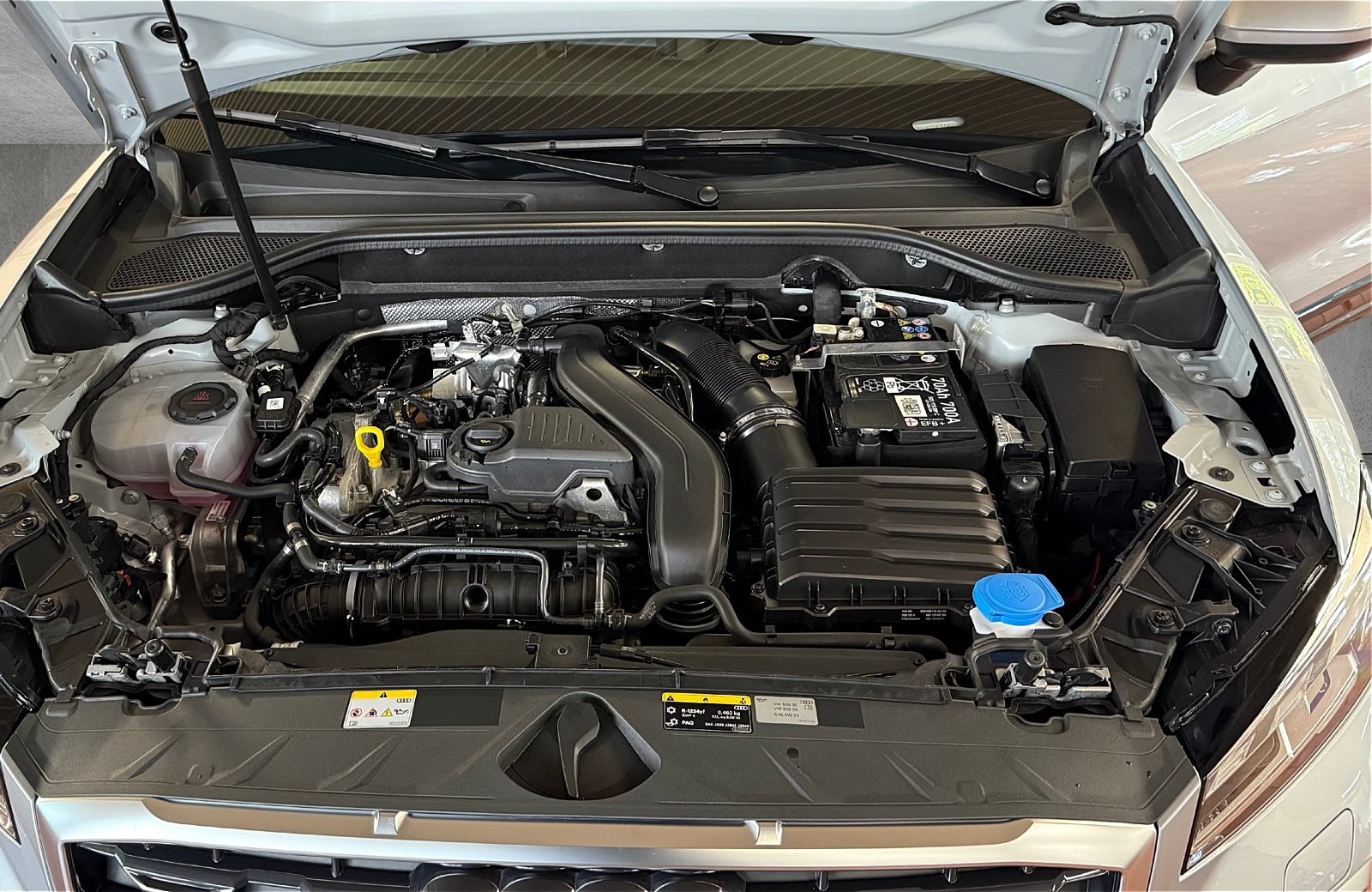 Q2 35 TFSI advanced S-tronic Matrix Navi ACC AHK RFK