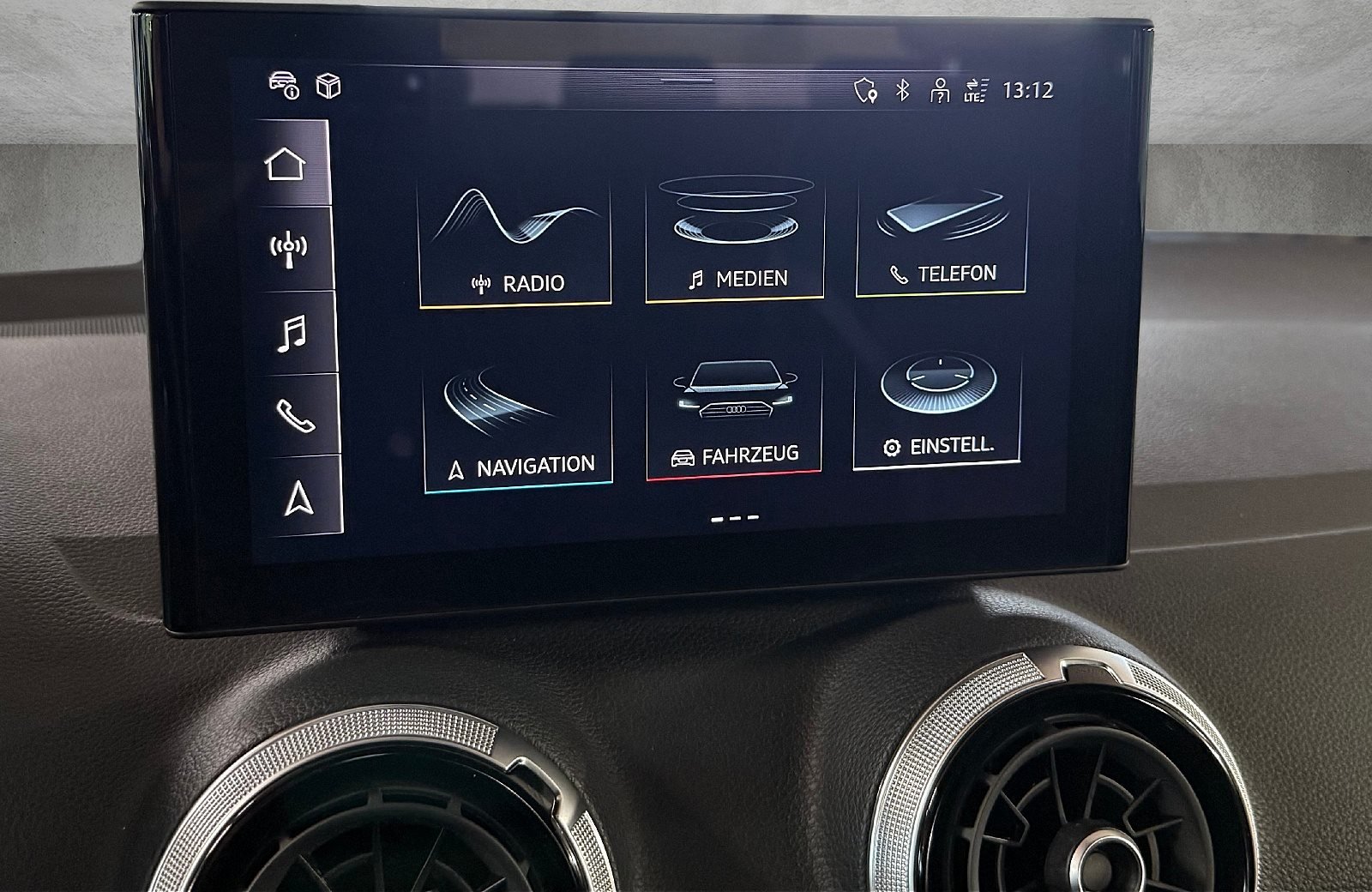 Q2 35 TFSI advanced S-tronic Matrix Navi ACC AHK RFK