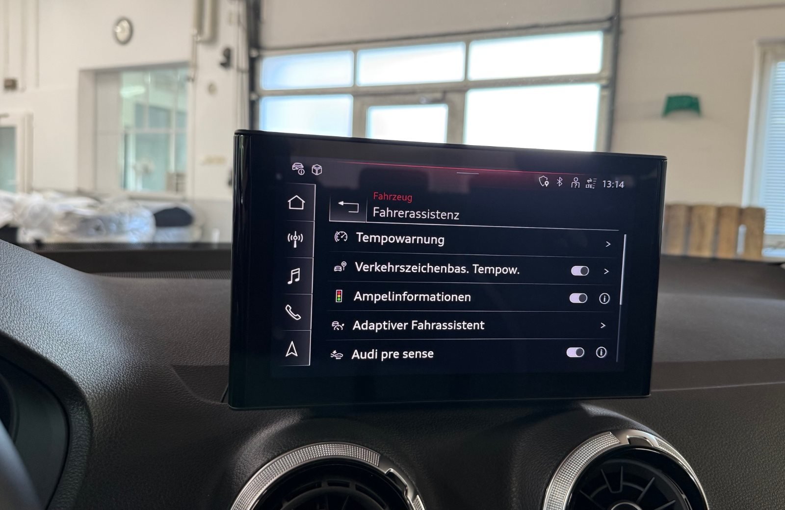 Q2 35 TFSI advanced S-tronic Matrix Navi ACC AHK RFK