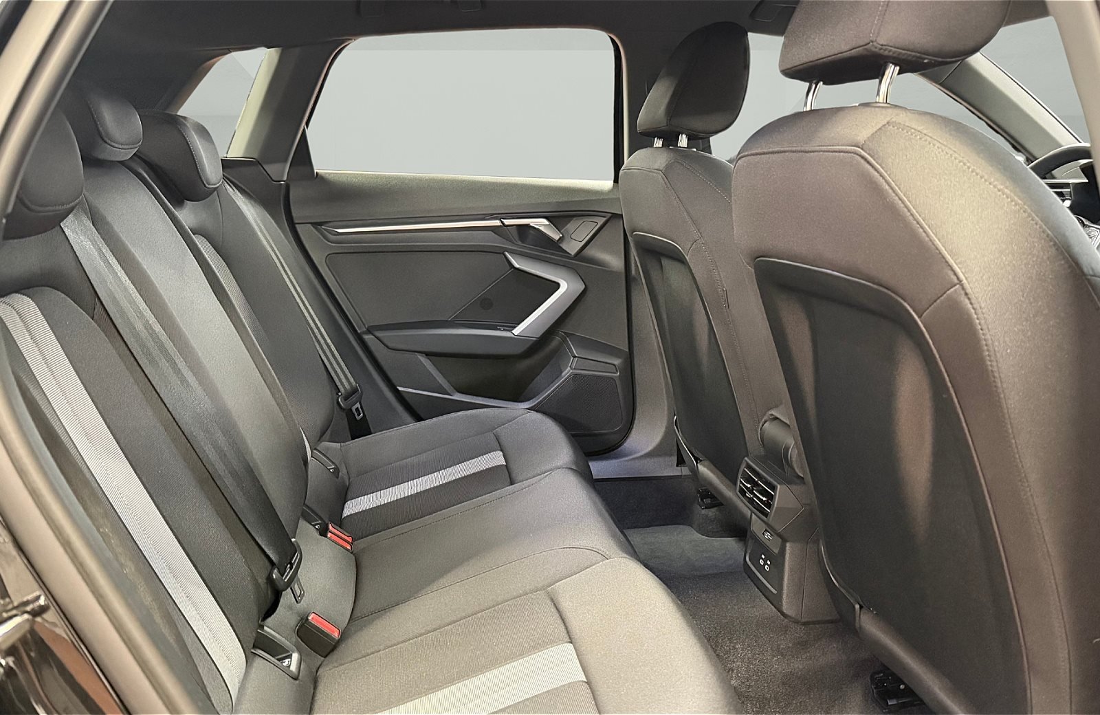 A3 Sportback 35 TFSI S-tronic LED Navi ACC RFK PDC SHZ