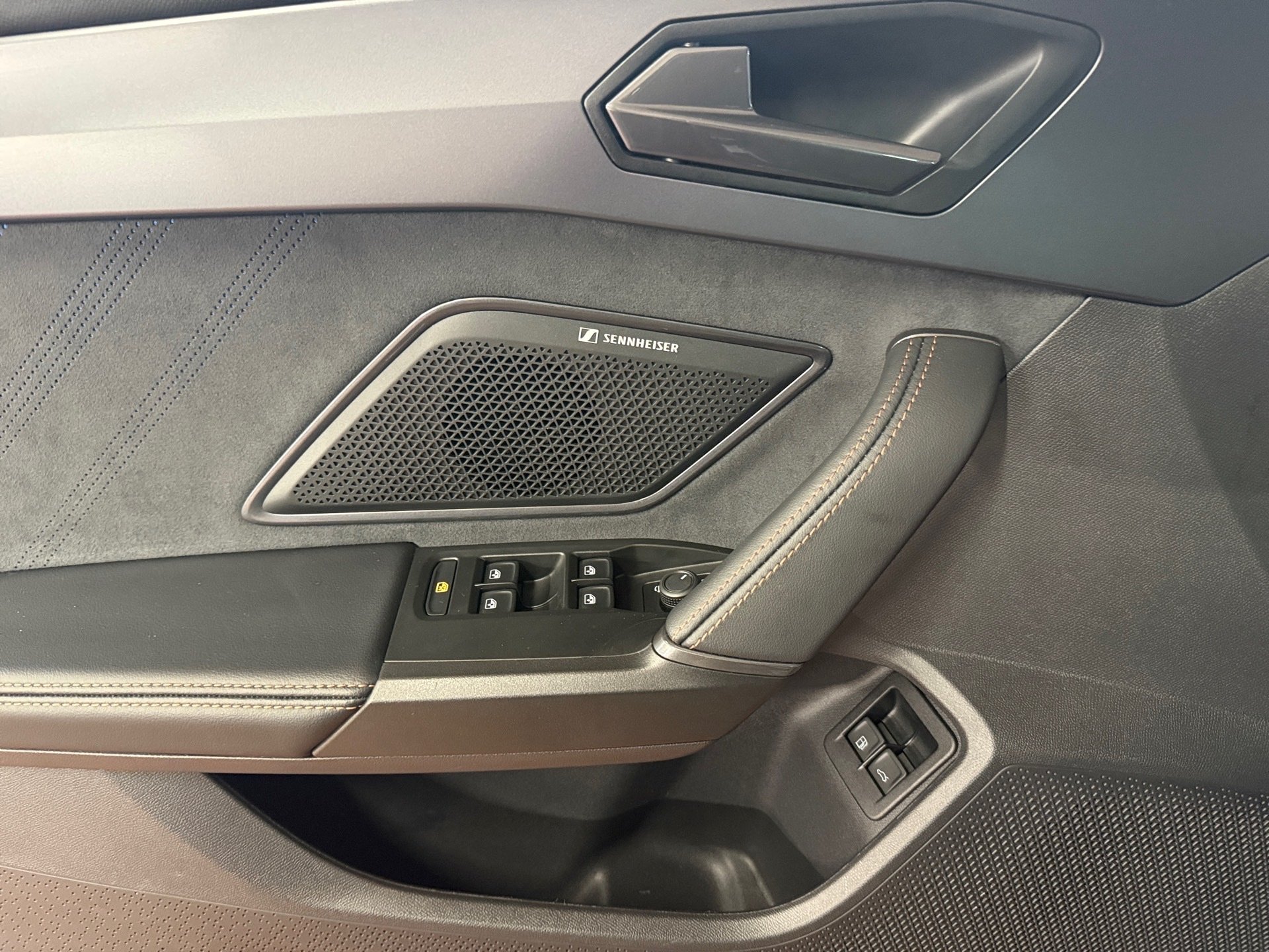 Leon Sportstourer VZ 1.5 TSI e-Hybrid DSG Edge Matrix Navi ACC