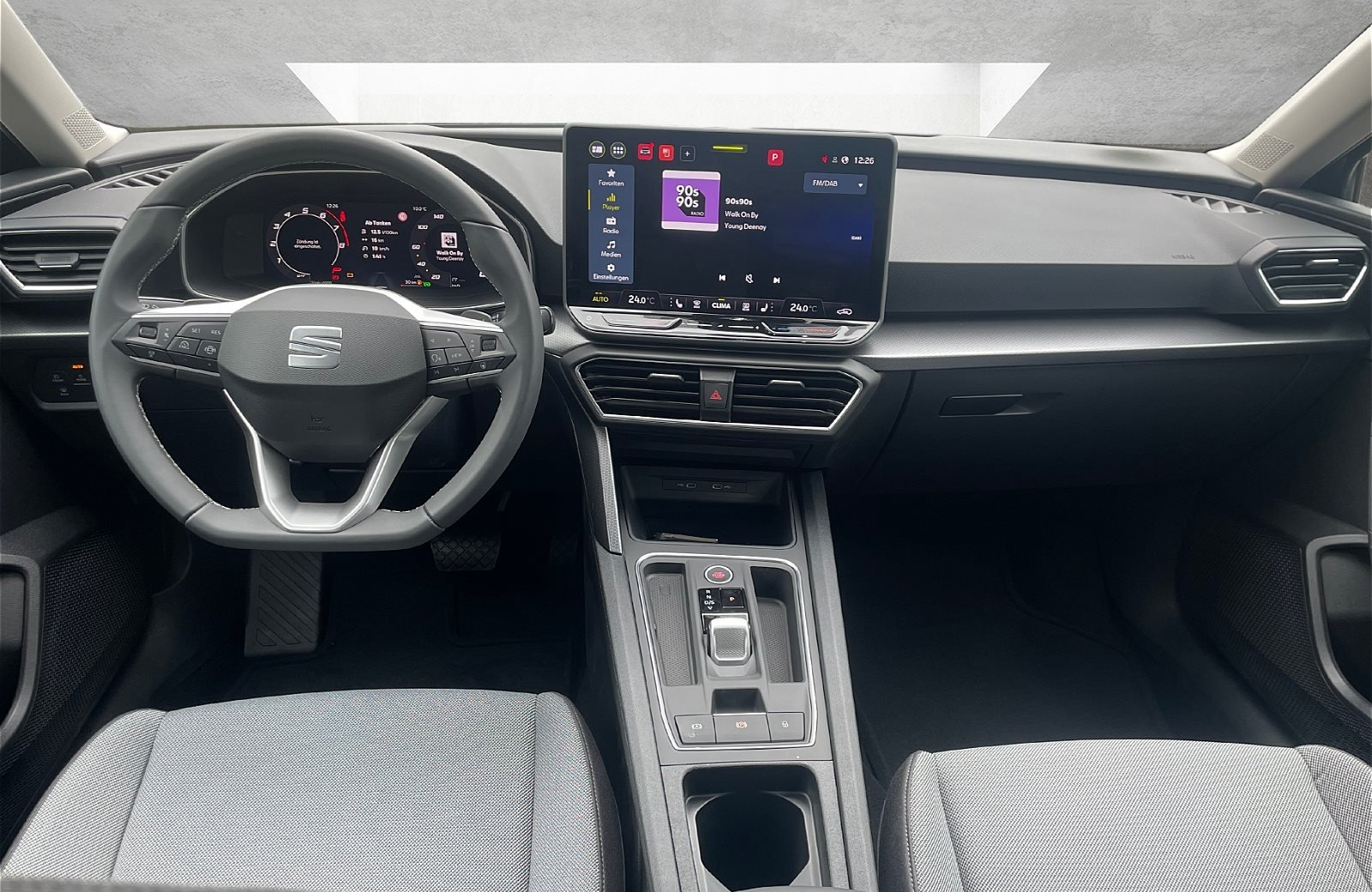 Leon Leon Style Edition 1.5 eTSI DSG NAVI RFK ACC SZH VC KESSY