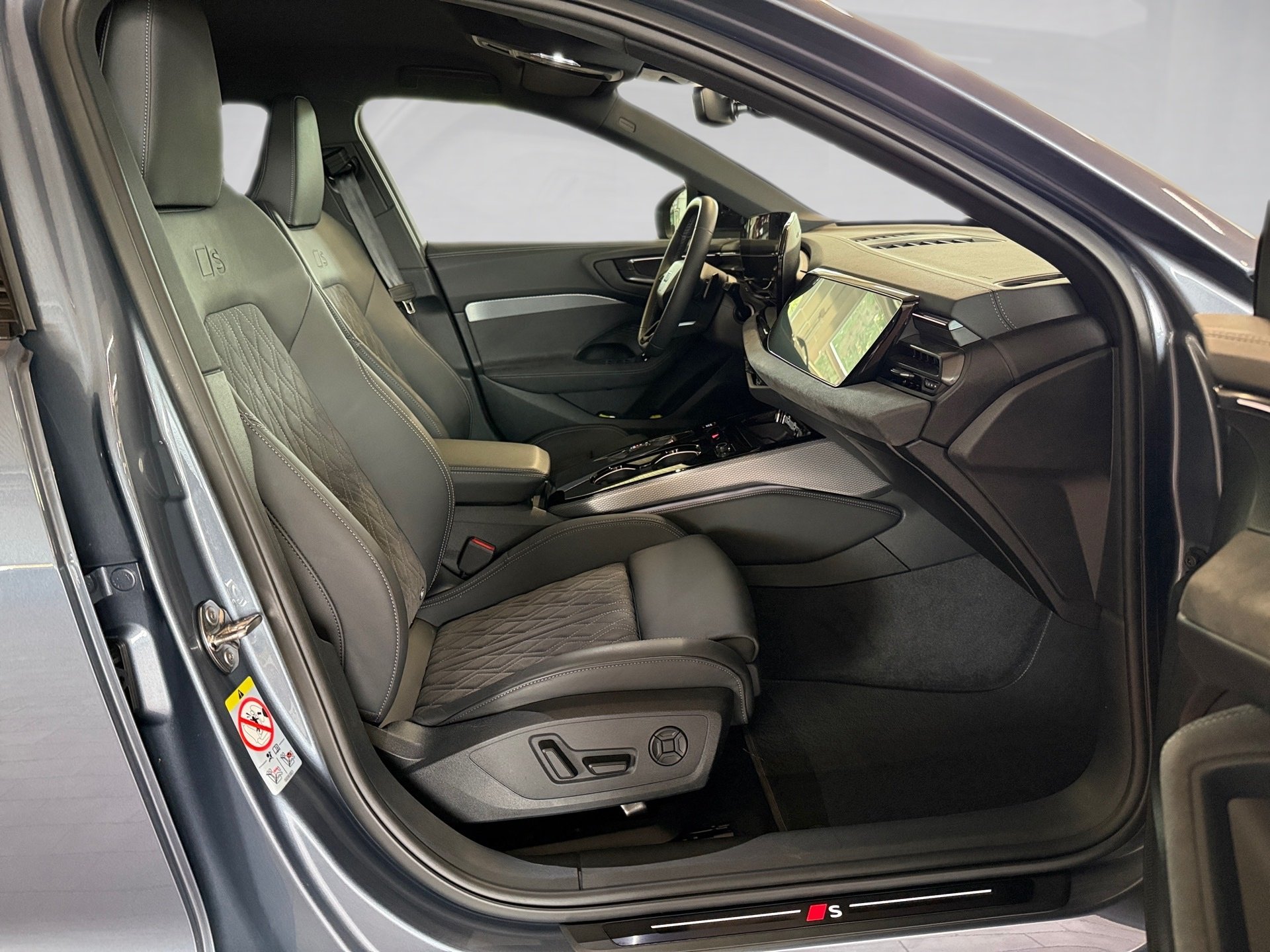 A5 Avant TDI S line quattro S-tronic Matrix Navi ACC AHK