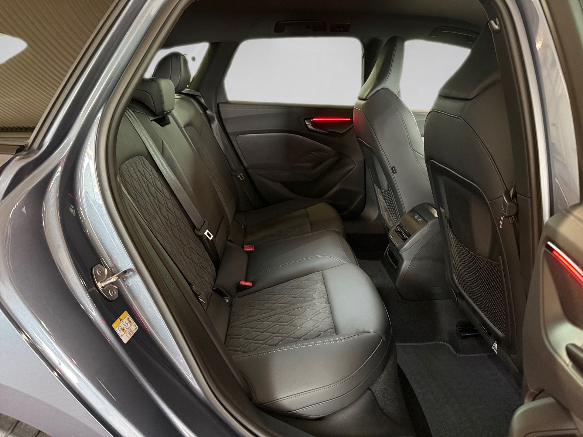 A5 Avant TDI S line quattro S-tronic Matrix Navi ACC AHK