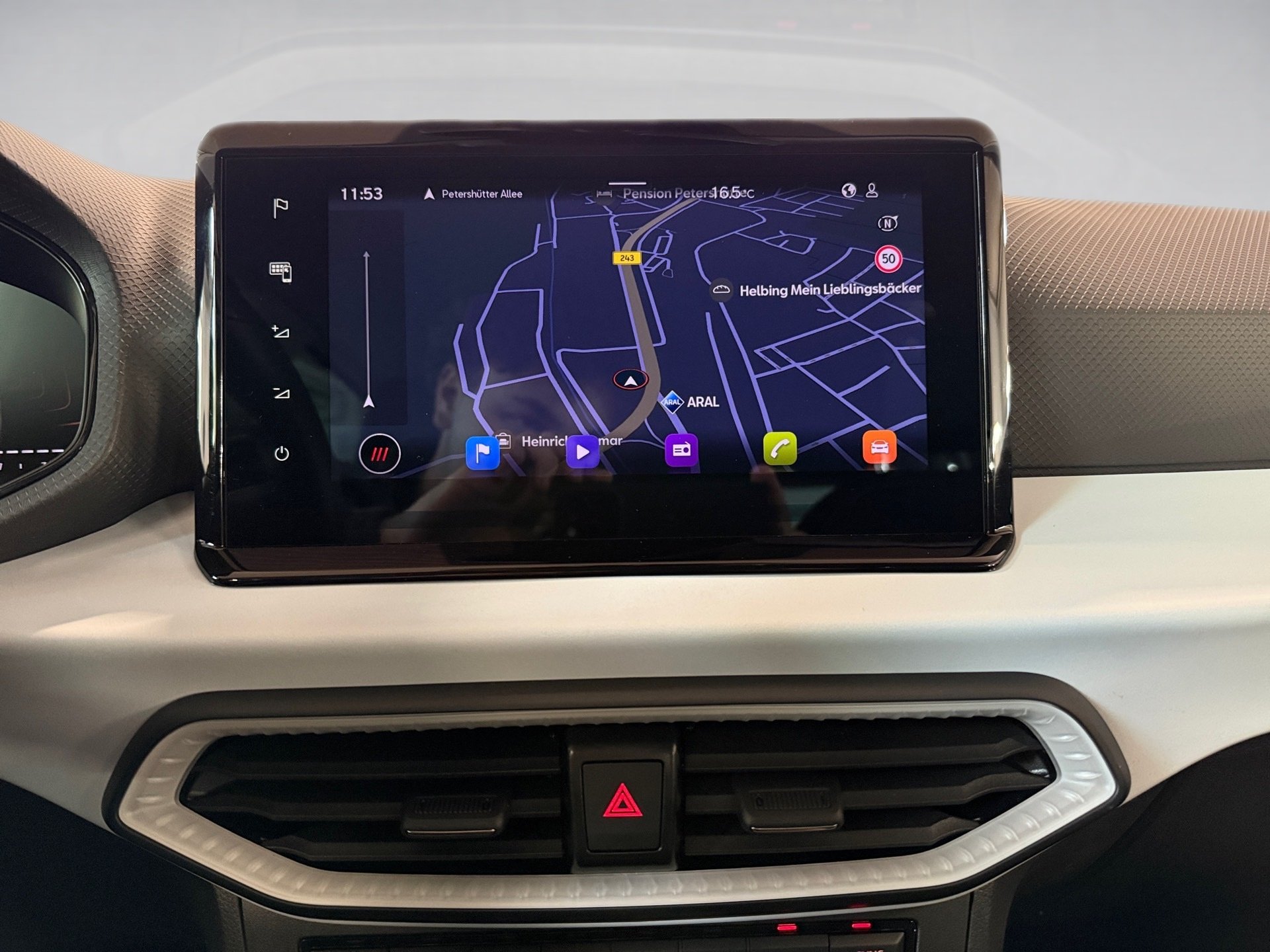 Arona 1.0 TSI Style LED Navi ACC RFK ACC Kam. LM