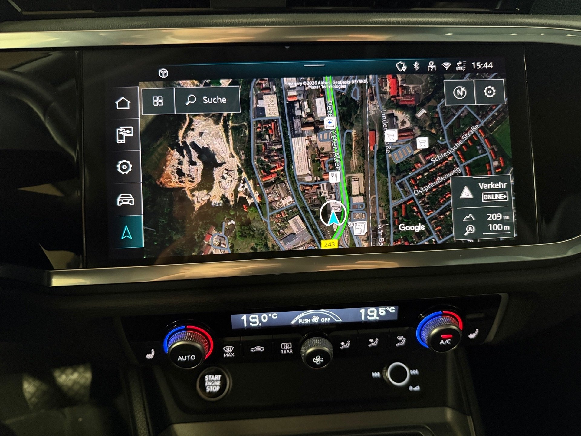 Q3 35 TFSI advanced S-tronic AHK Navi ACC RFK