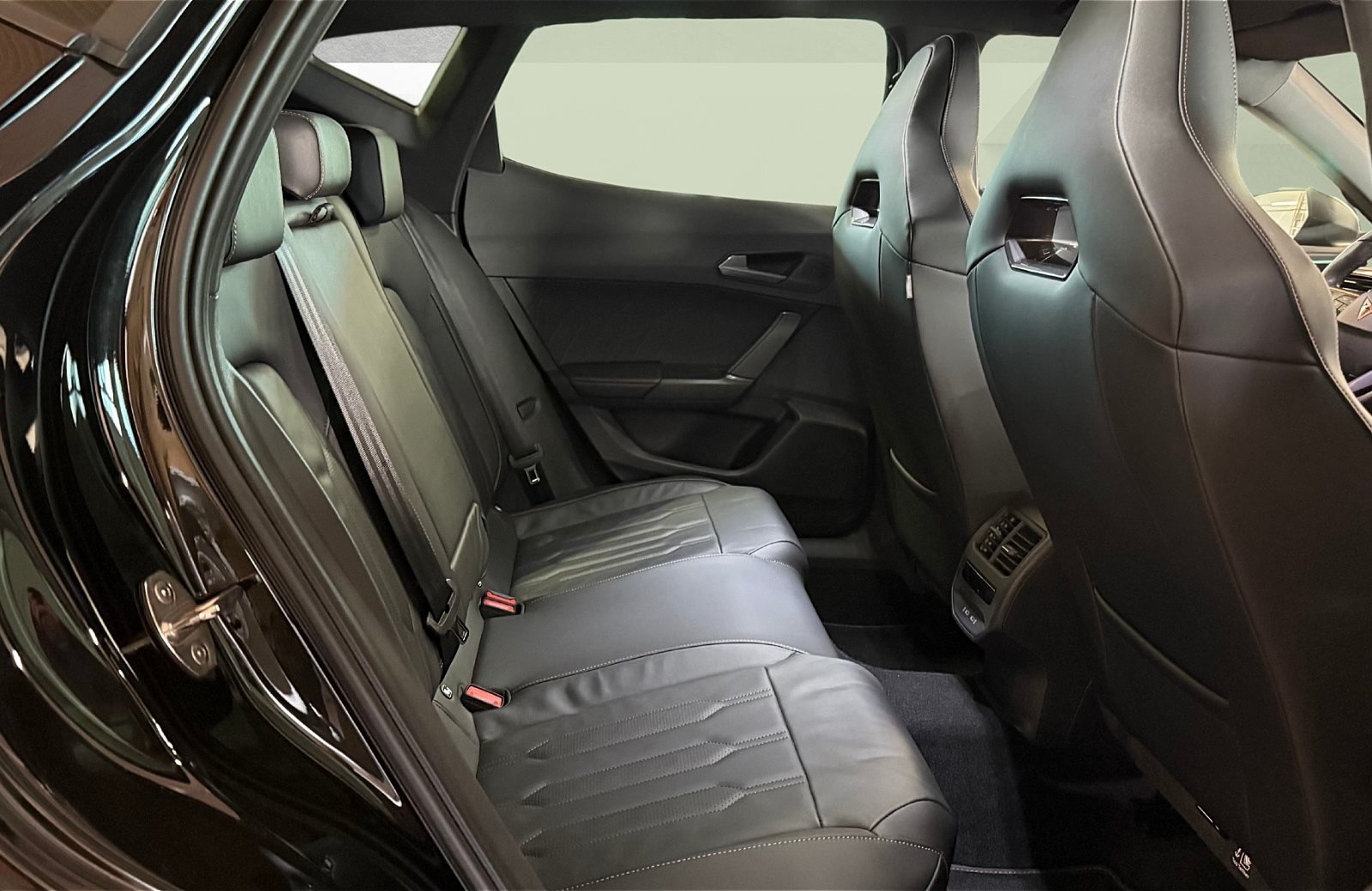 Formentor 2.5 TSI VZ5 4Drive DSG Matrix Navi Leder Pano