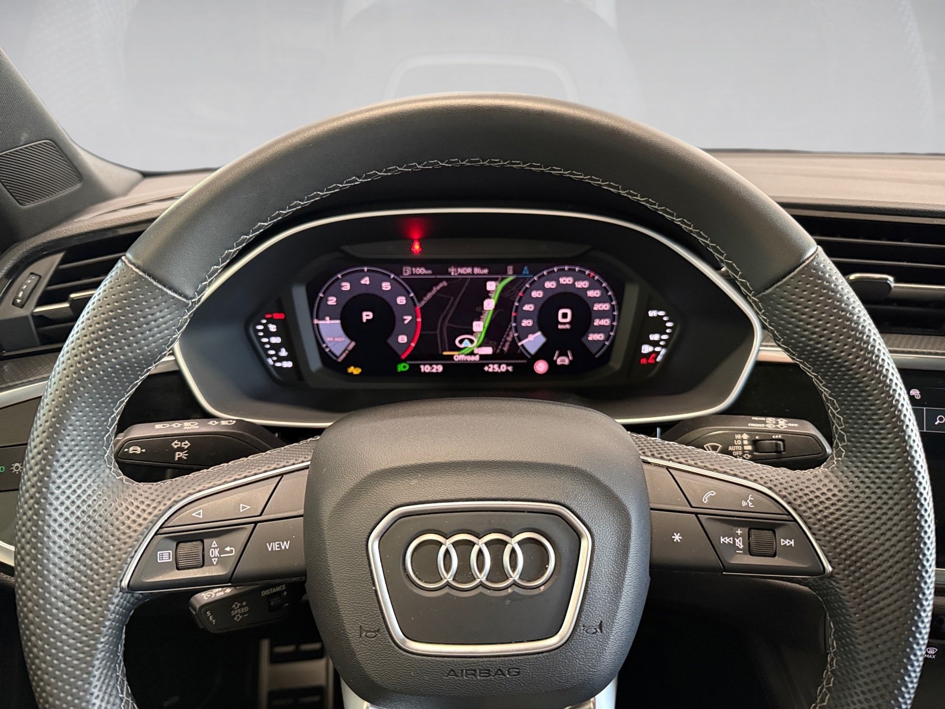 Q3 35 TFSI S line S-tronic LED Navi ACC Pano ACC