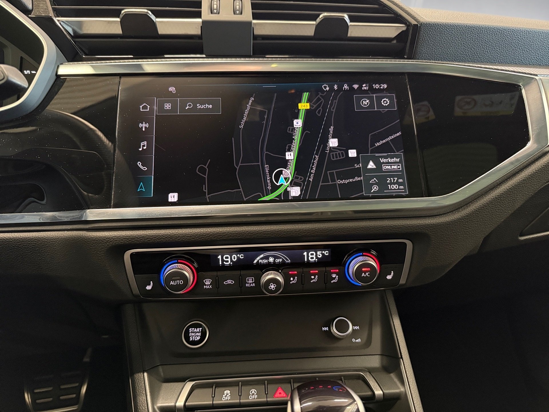 Q3 35 TFSI S line S-tronic LED Navi ACC Pano ACC