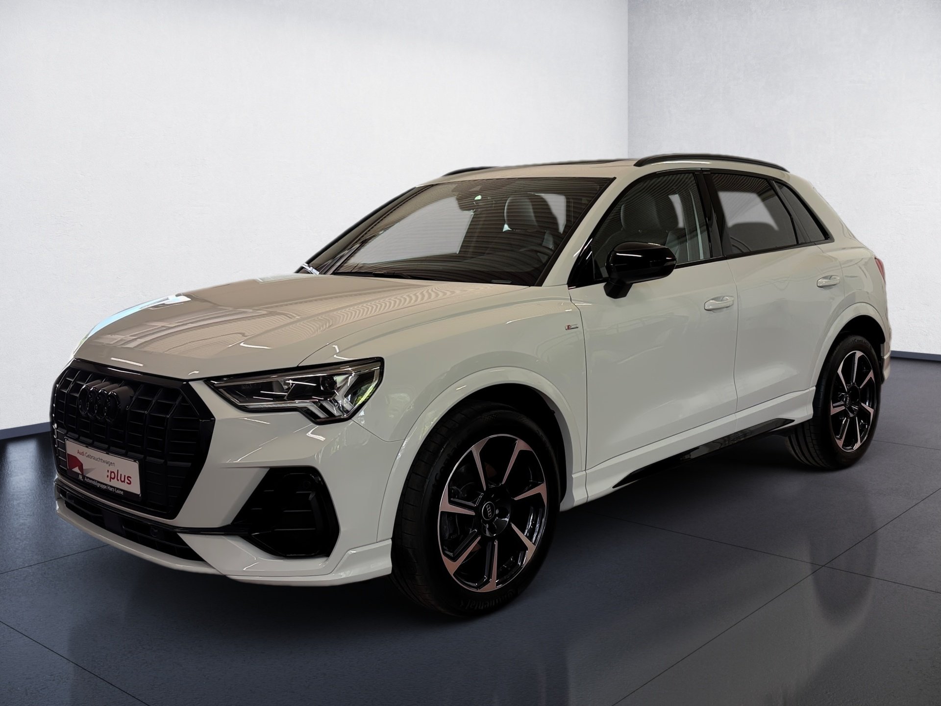 Q3 35 TFSI S line S-tronic LED Navi ACC Pano ACC