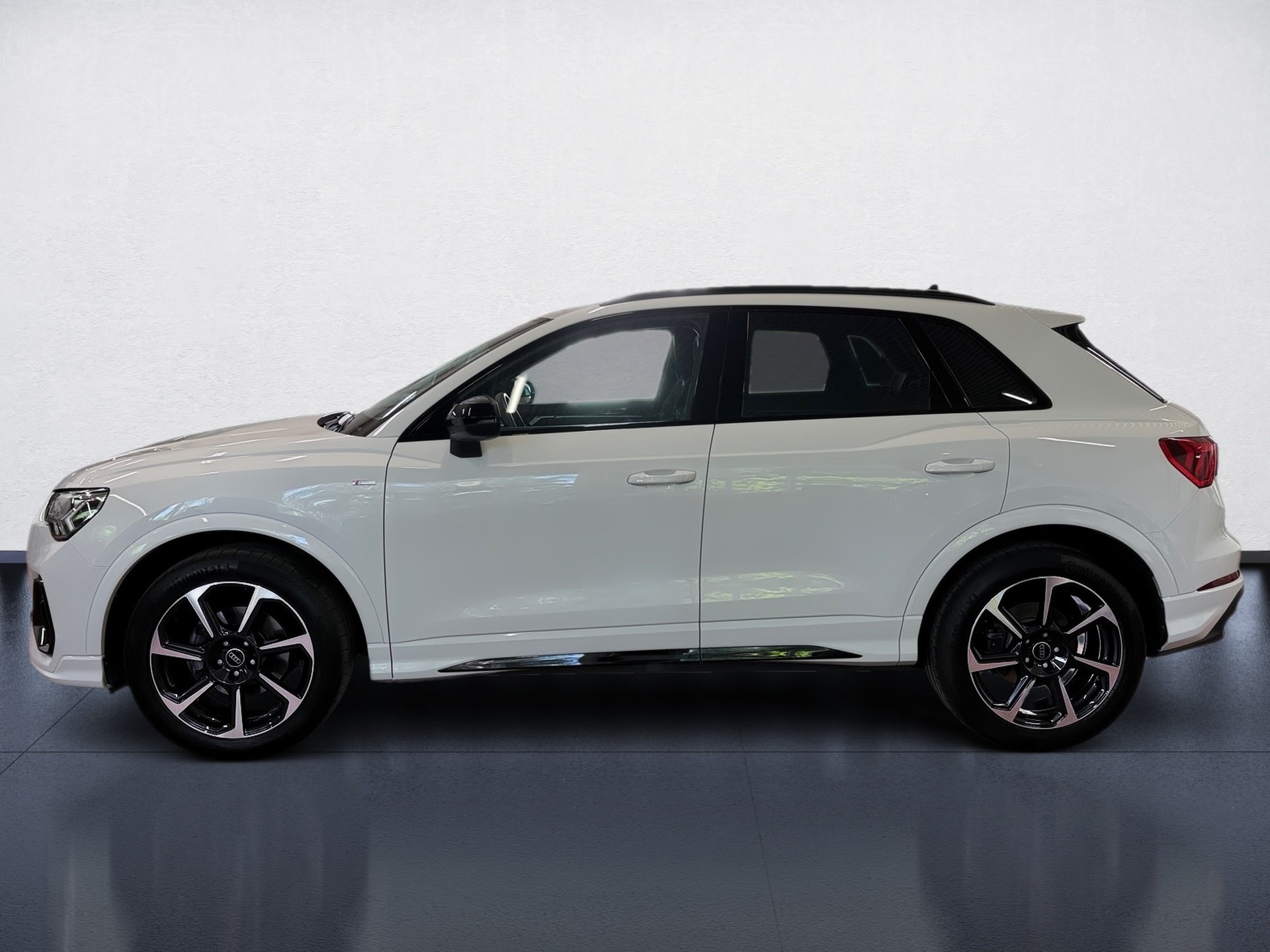 Q3 35 TFSI S line S-tronic LED Navi ACC Pano ACC