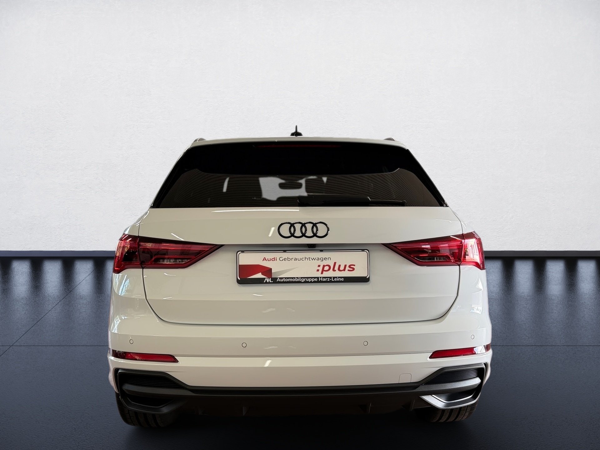 Q3 35 TFSI S line S-tronic LED Navi ACC Pano ACC