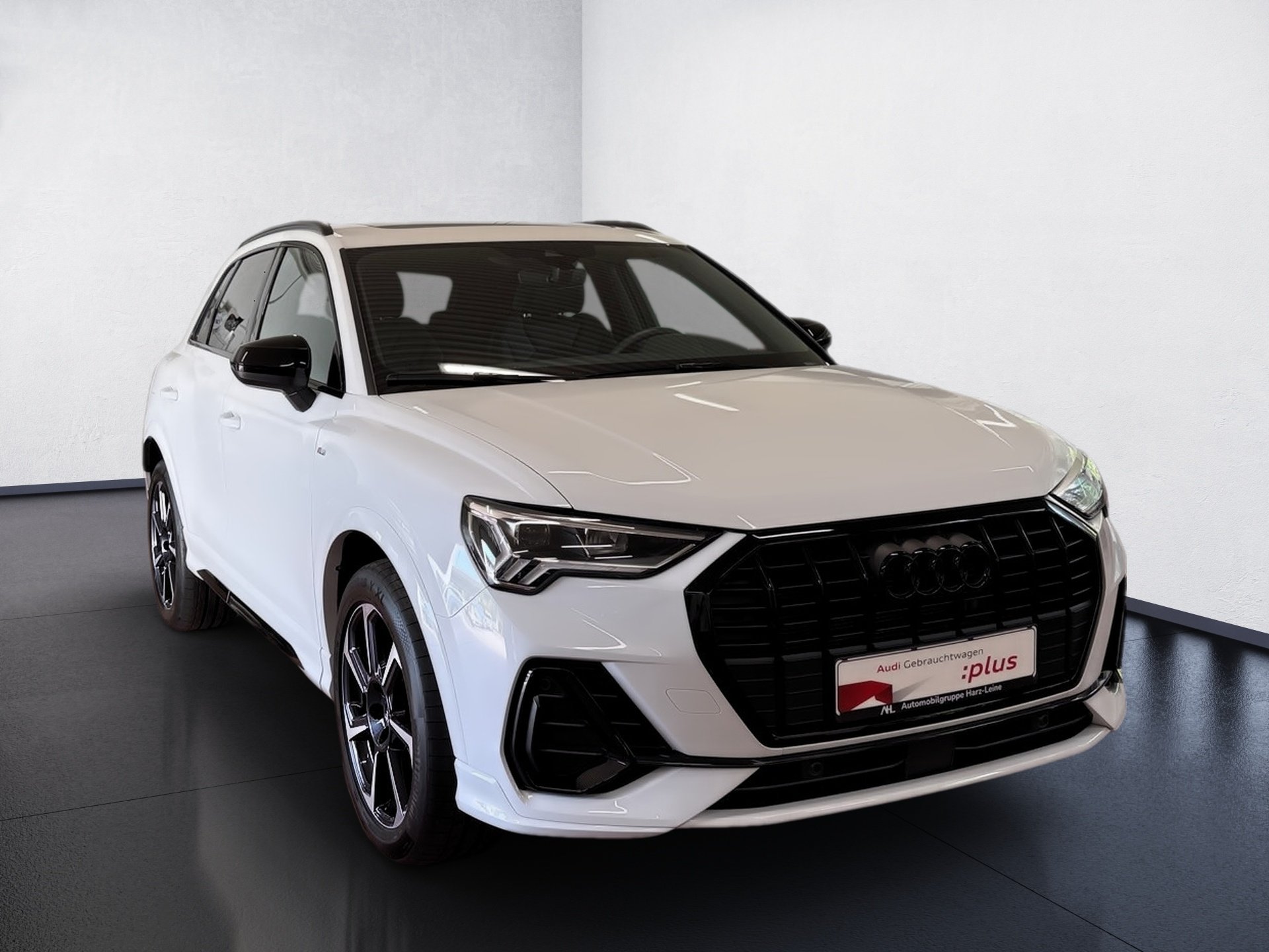 Q3 35 TFSI S line S-tronic LED Navi ACC Pano ACC