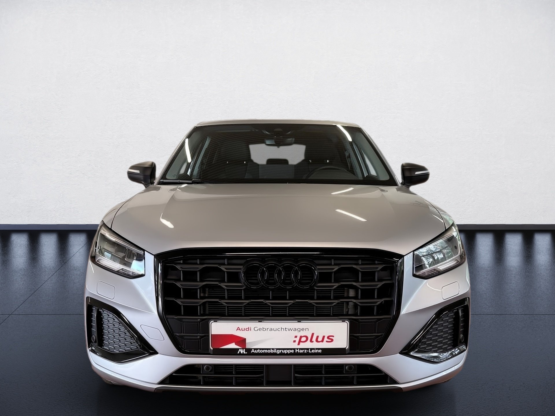 Q2 35 TFSI advanced S-tronic LED AHK PDC SHZ AHK