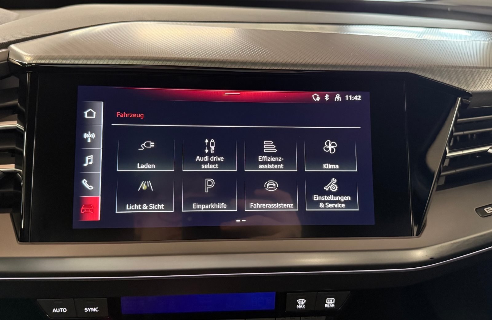 Q4 Sportback e-tron 40 Matrix AHK Pano MMI Bluetooth