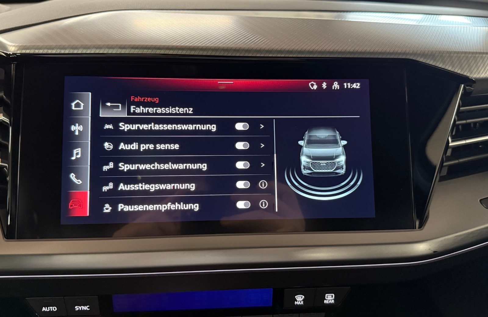 Q4 Sportback e-tron 40 Matrix AHK Pano MMI Bluetooth