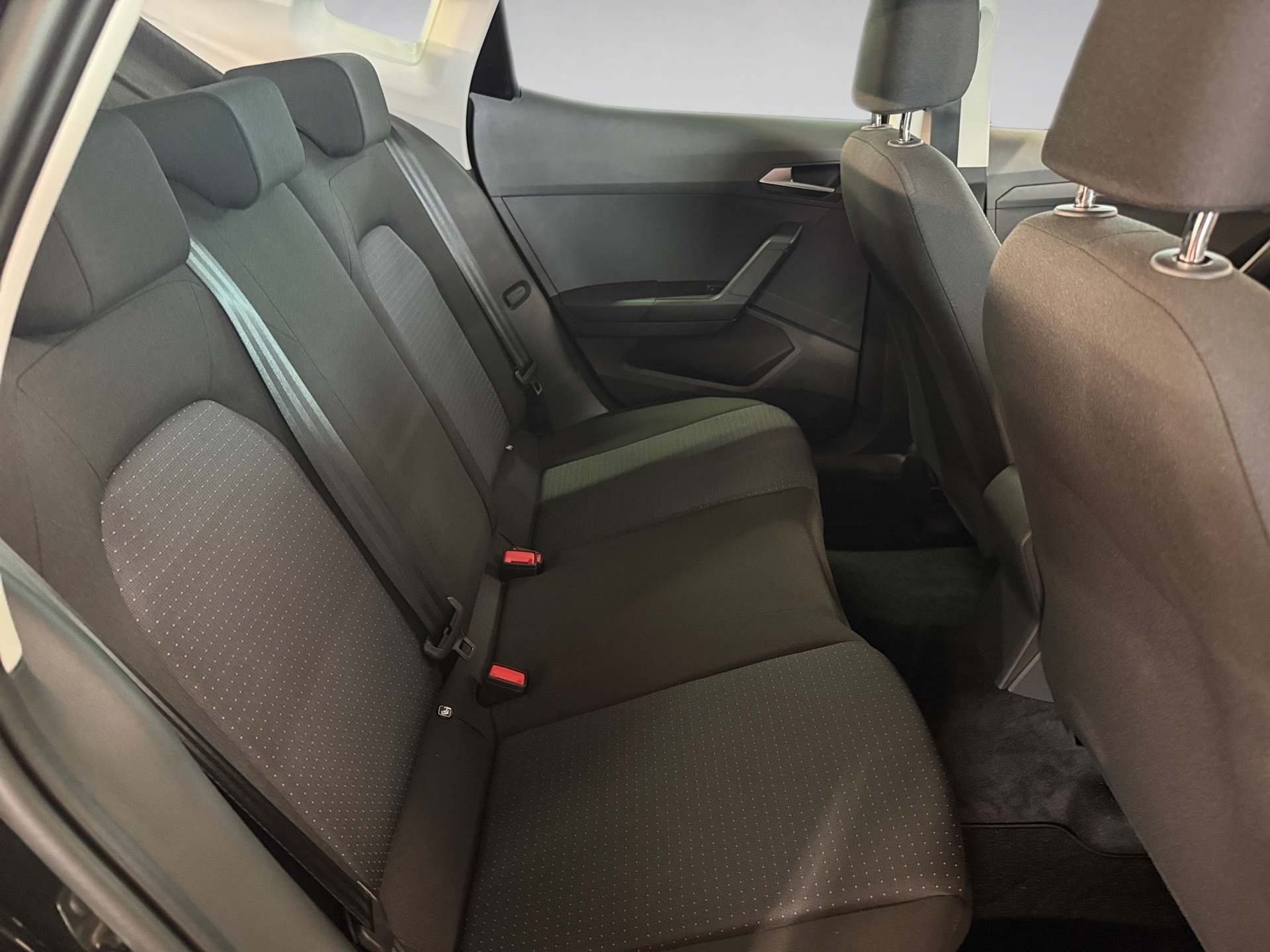 Arona 1.0 TSI Style LED Navi ACC RFK ACC AUT LED