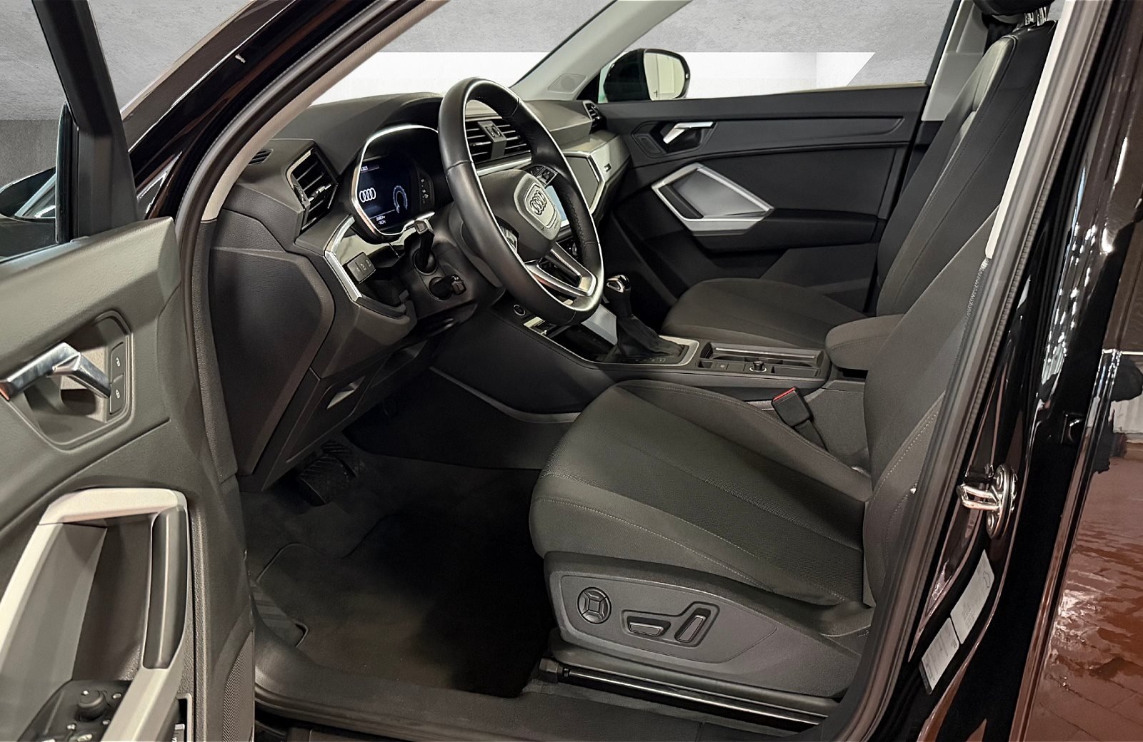 Q3 45 TFSIe S-tronic Matrix Navi ACC 360° 360 LM