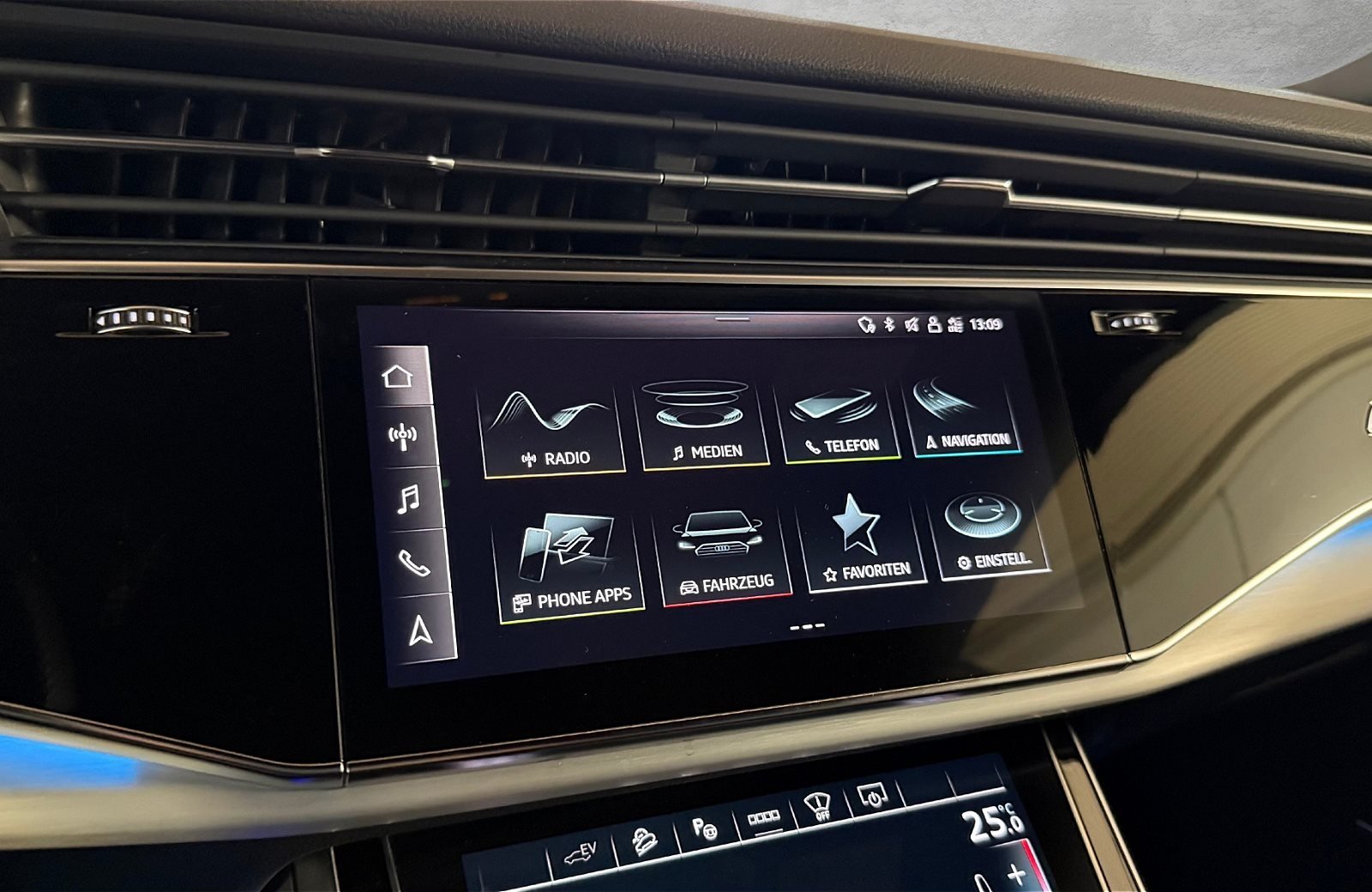 Q8 60 TFSIe S line quattro Tiptronic Matrix HuD Luft Nacht B&O