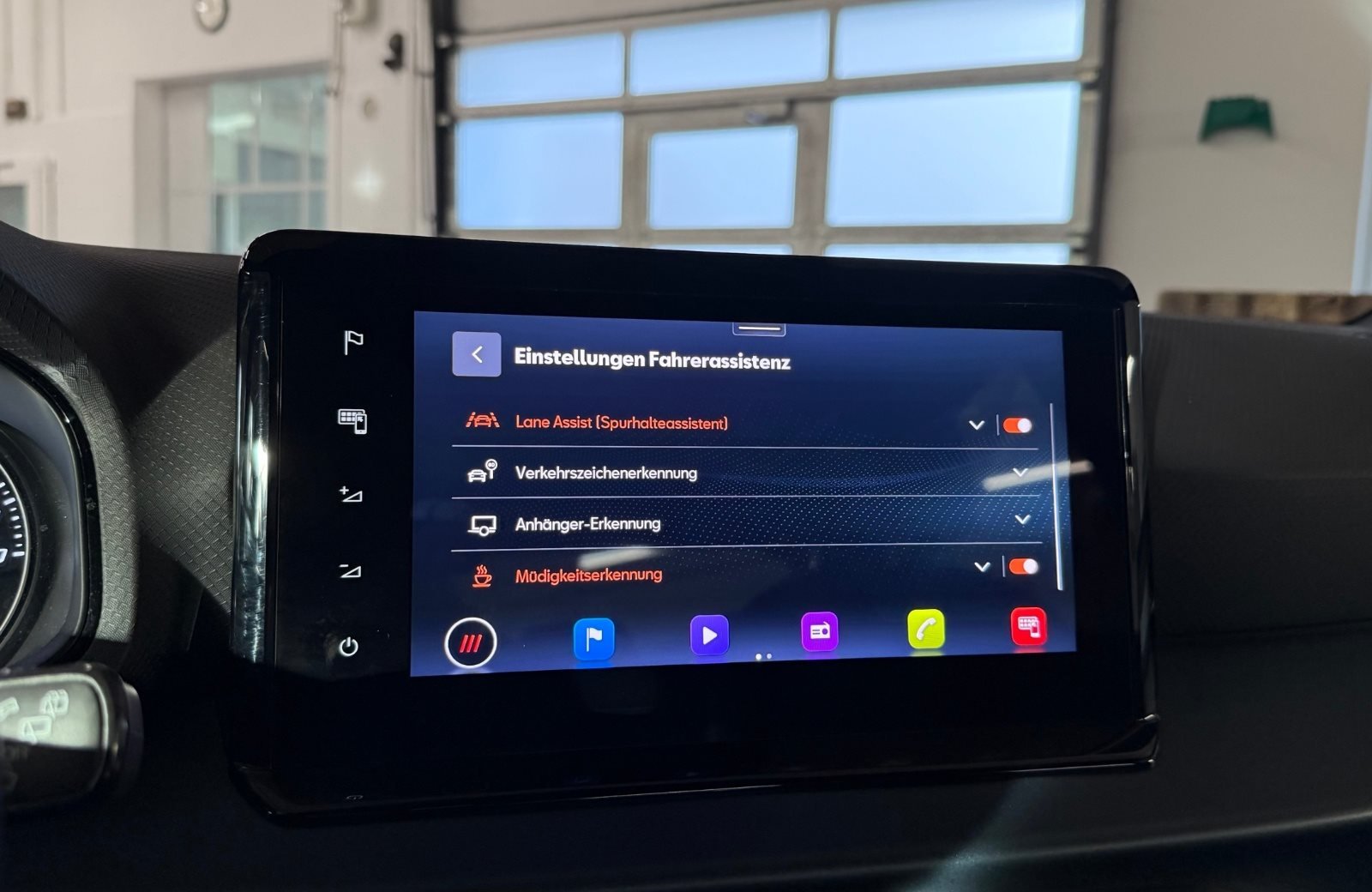 Arona 1.0 TSI Xperience DSG LED Navi ACC AHK RFK