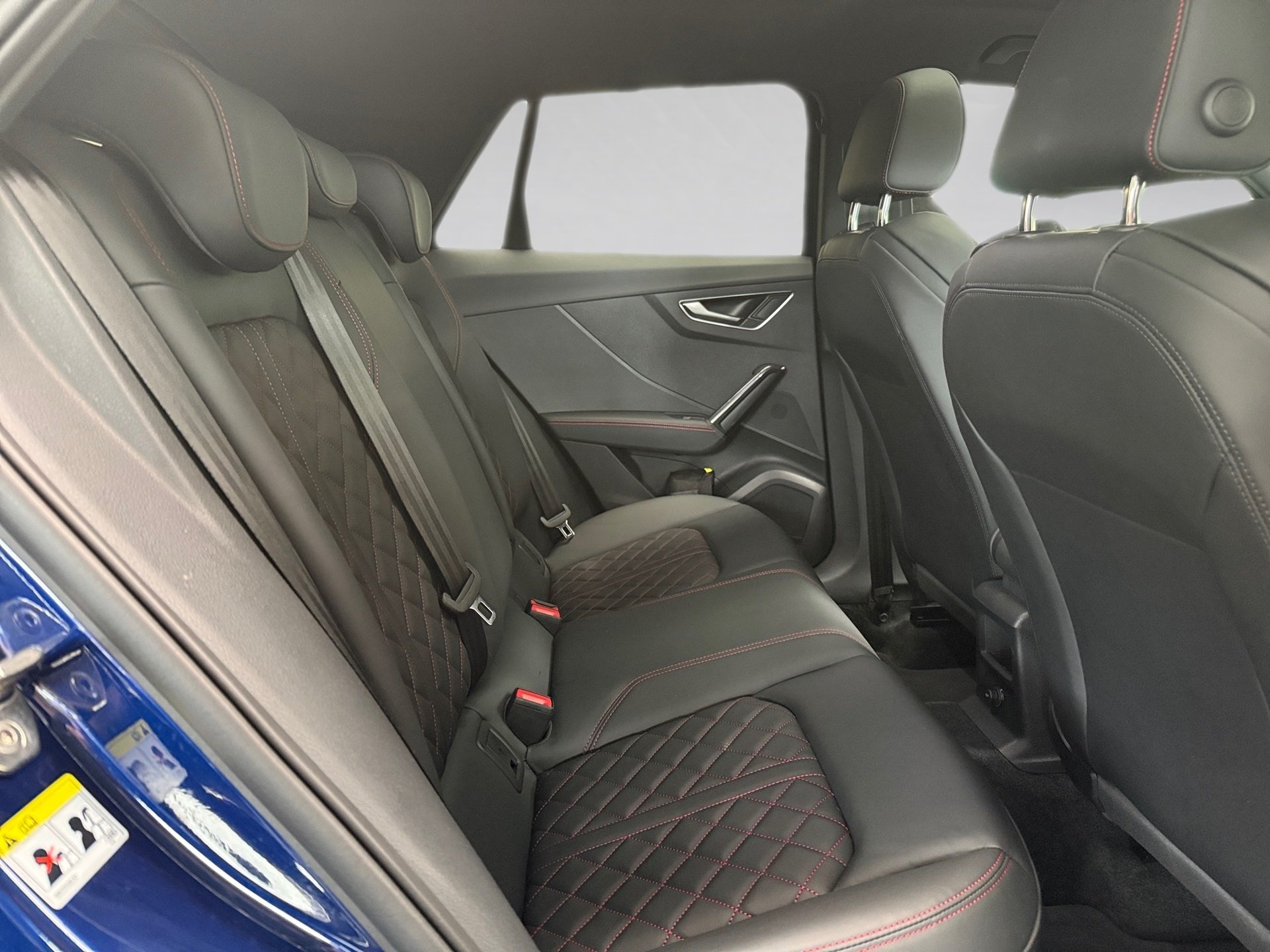 Q2 40 TFSI S line quattro S-tronic Matrix Pano RFK