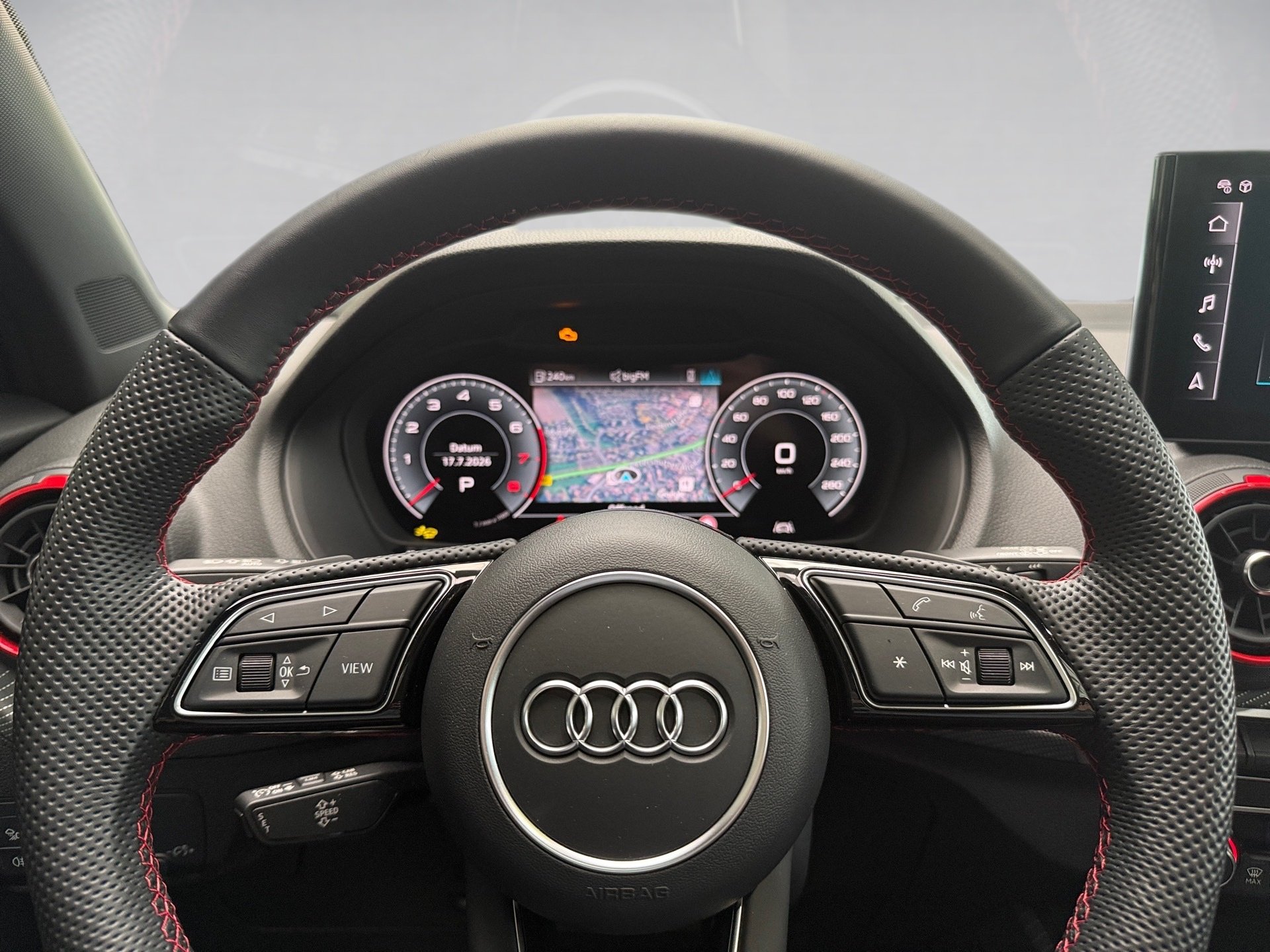 Q2 40 TFSI S line quattro S-tronic Matrix Pano RFK