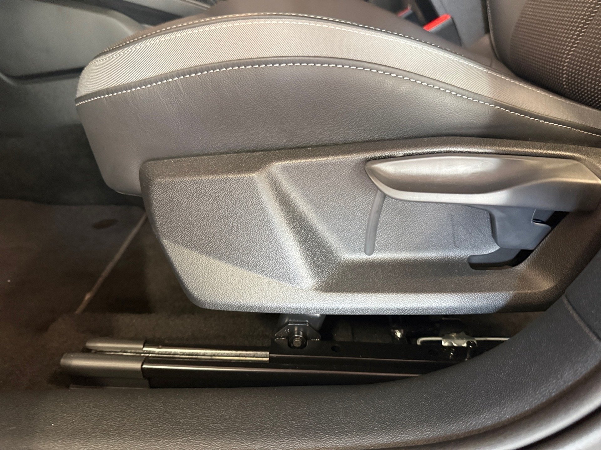 A1 Sportback 25 TFSI S line S-tronic LED Navi ACC RFK
