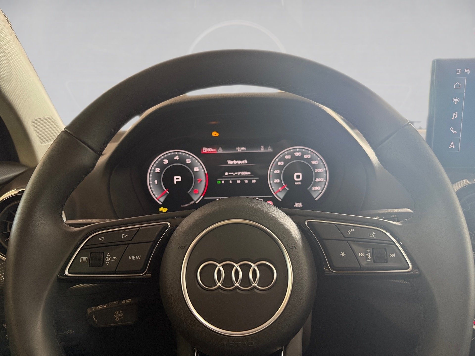 Q2 Advanced 35 TFSI advanced S-tronic Matrix AHK