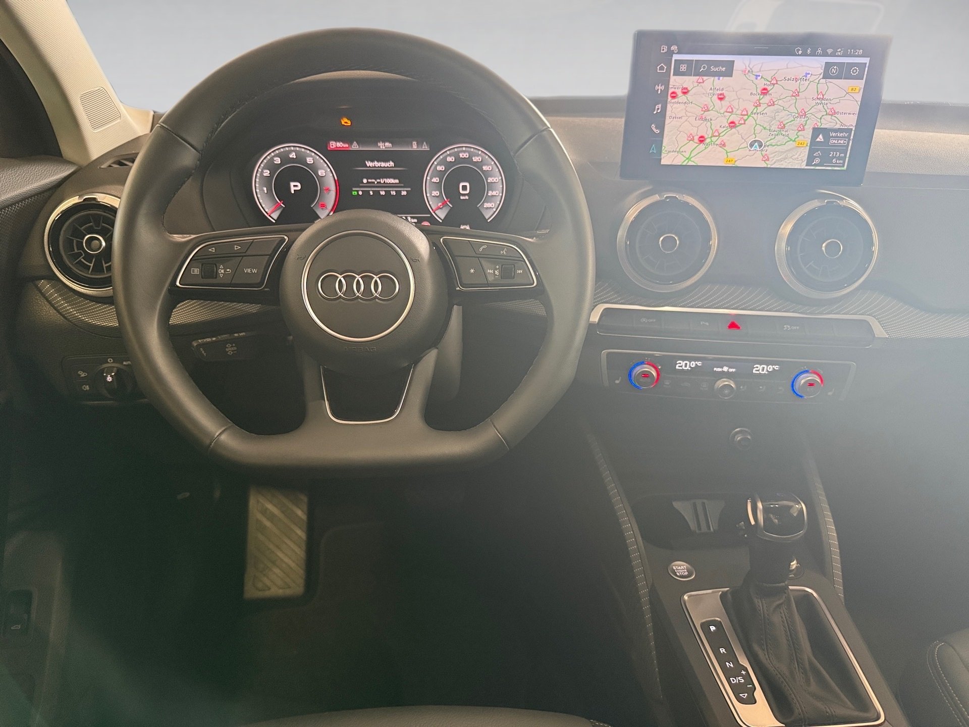 Q2 Advanced 35 TFSI advanced S-tronic Matrix AHK
