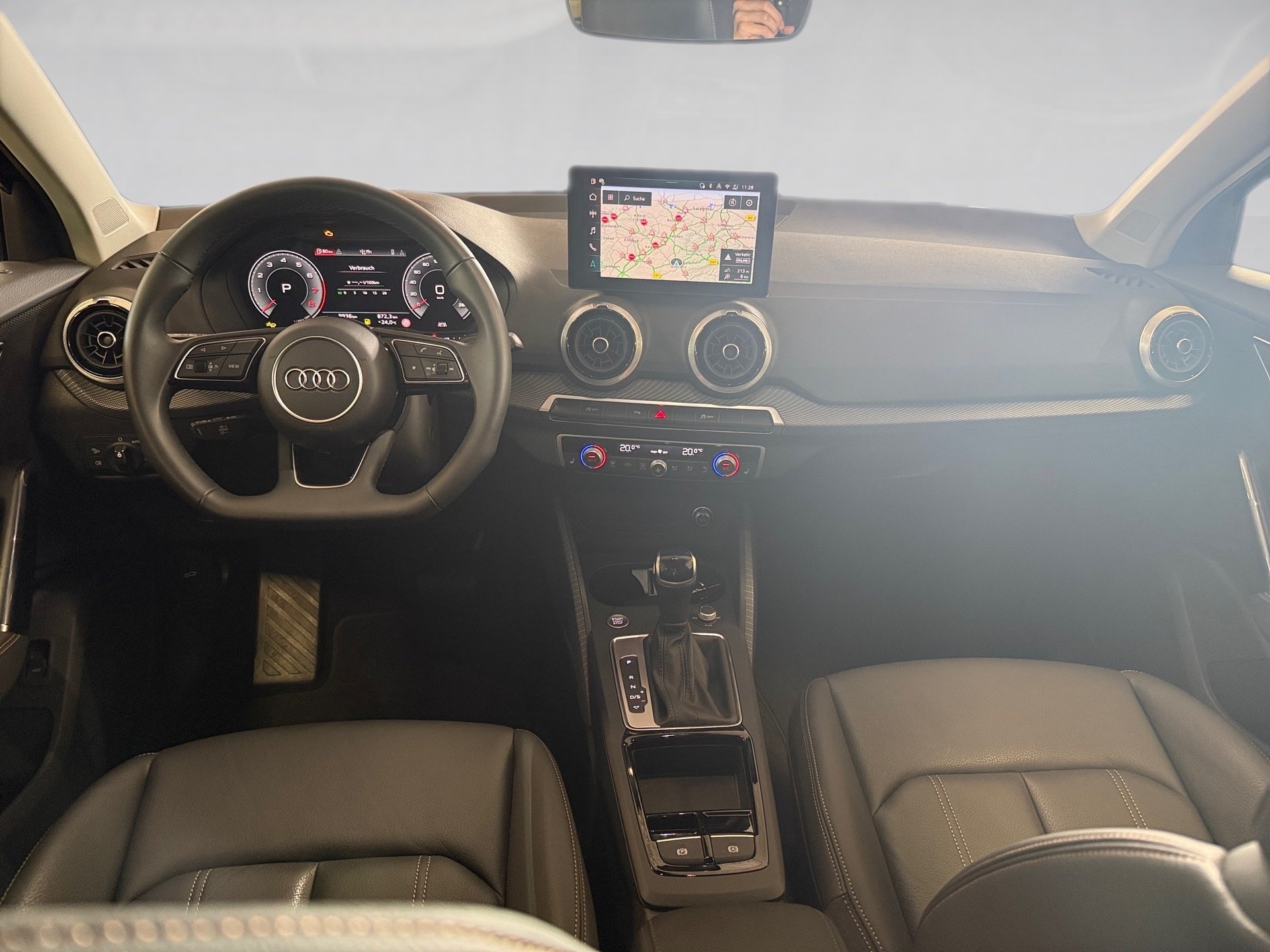 Q2 Advanced 35 TFSI advanced S-tronic Matrix AHK