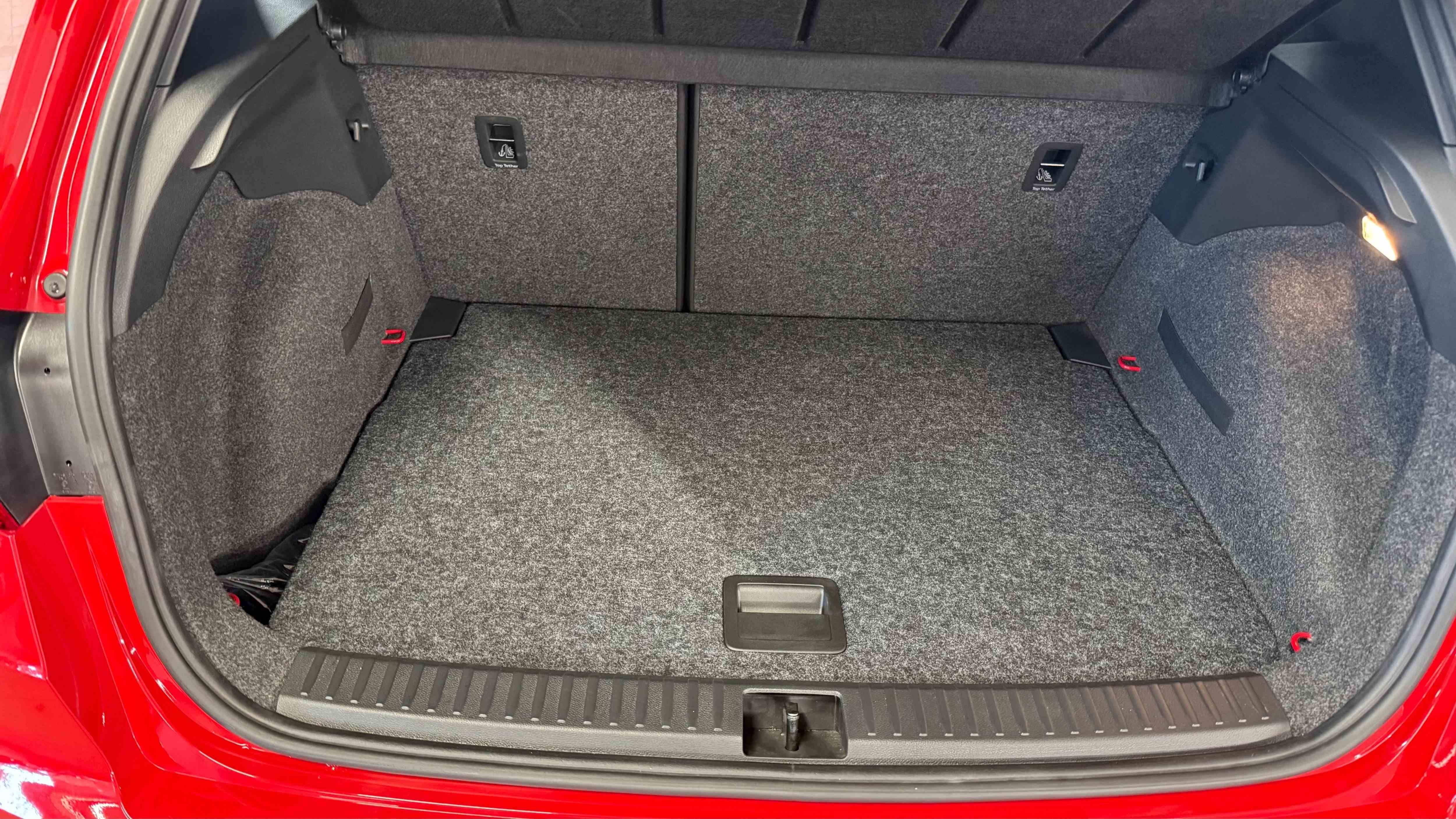 Arona 1.0 TSI Xperience DSG LED Navi ACC RFK PDC