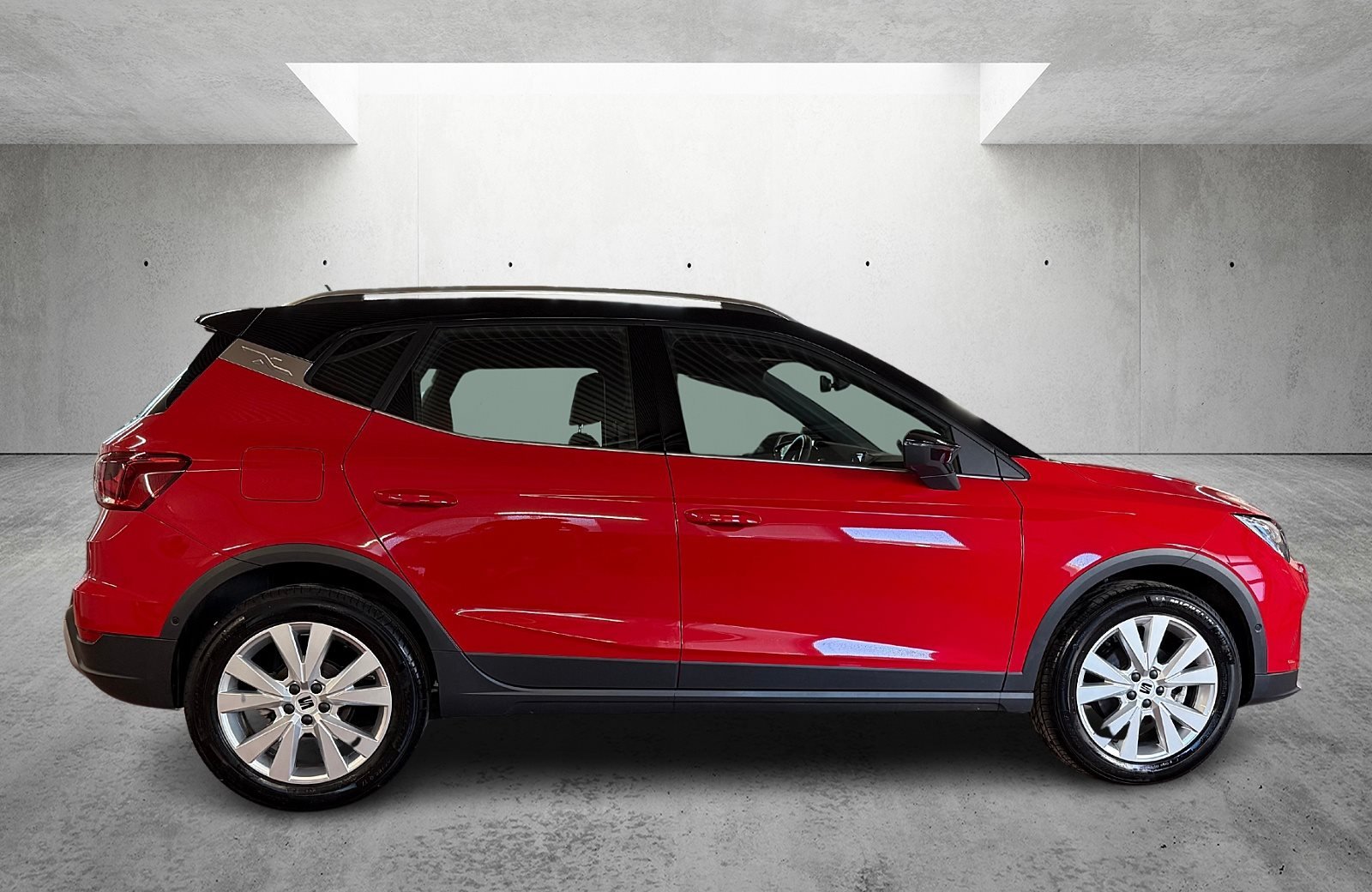 Arona 1.0 TSI Xperience DSG LED Navi ACC RFK PDC