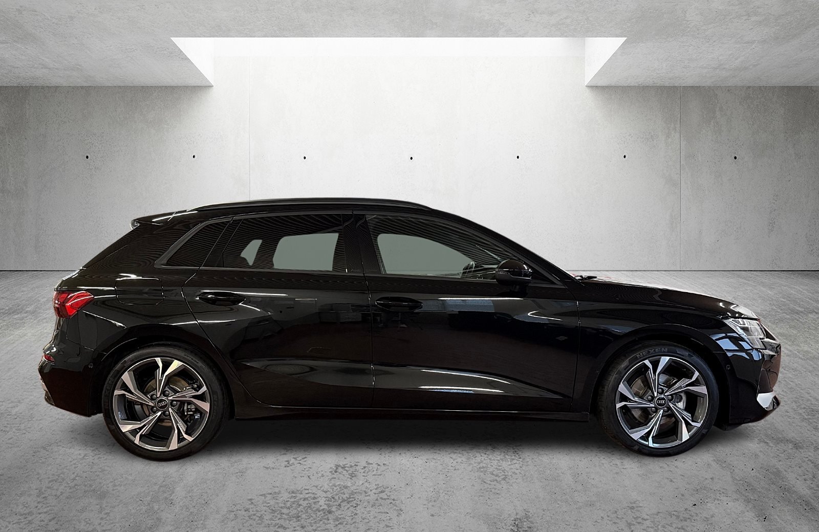 A3 Sportback 35 TDI advanced S-tronic LED Navi AC HuD AHK RFK