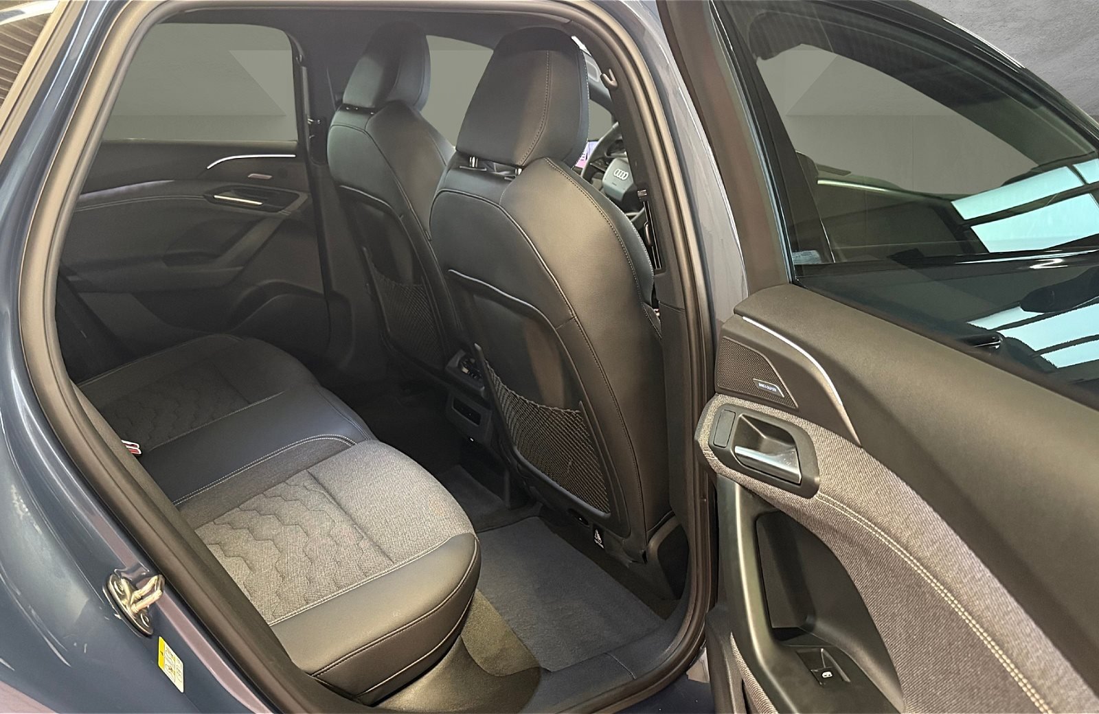 A6 e-tron Avant performance S-line Matrix HuD ACC B&O