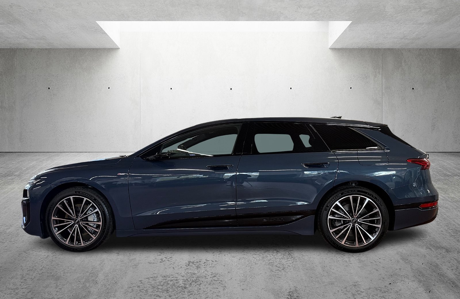 A6 e-tron Avant performance S-line Matrix HuD ACC B&O