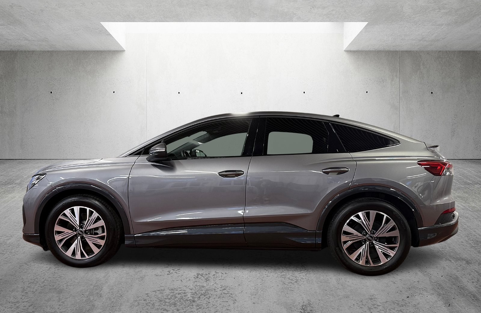 Q4 Sportback e-tron 45 advanced Matrix Navi ACC AHK RFK