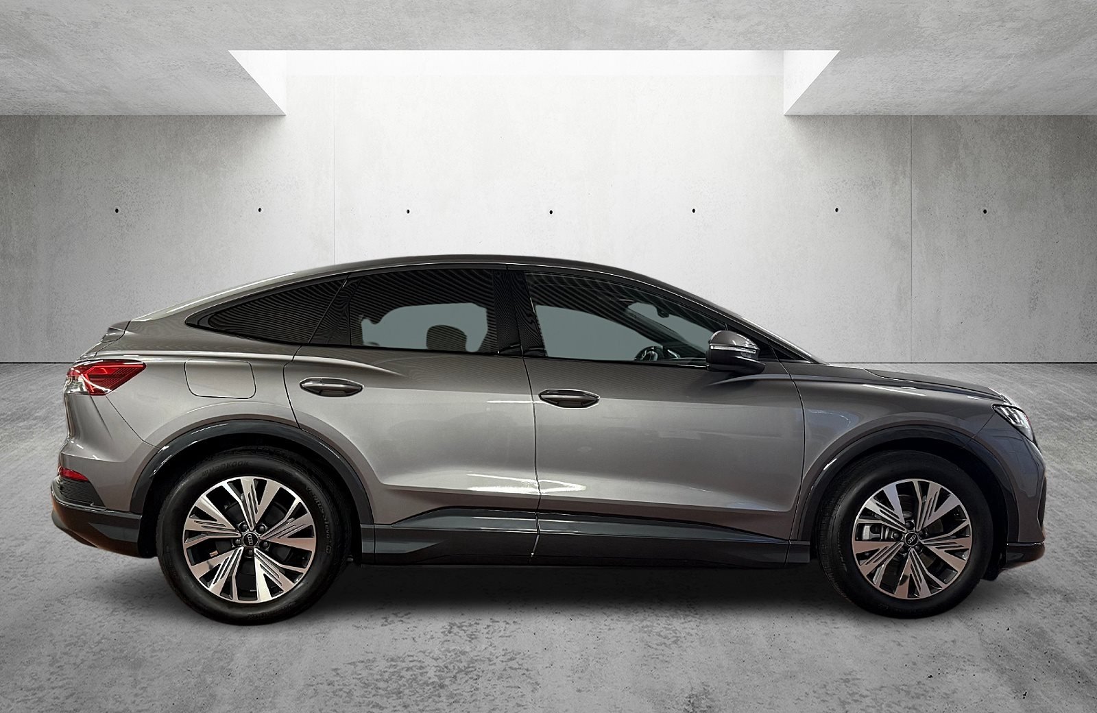 Q4 Sportback e-tron 45 advanced Matrix Navi ACC AHK RFK