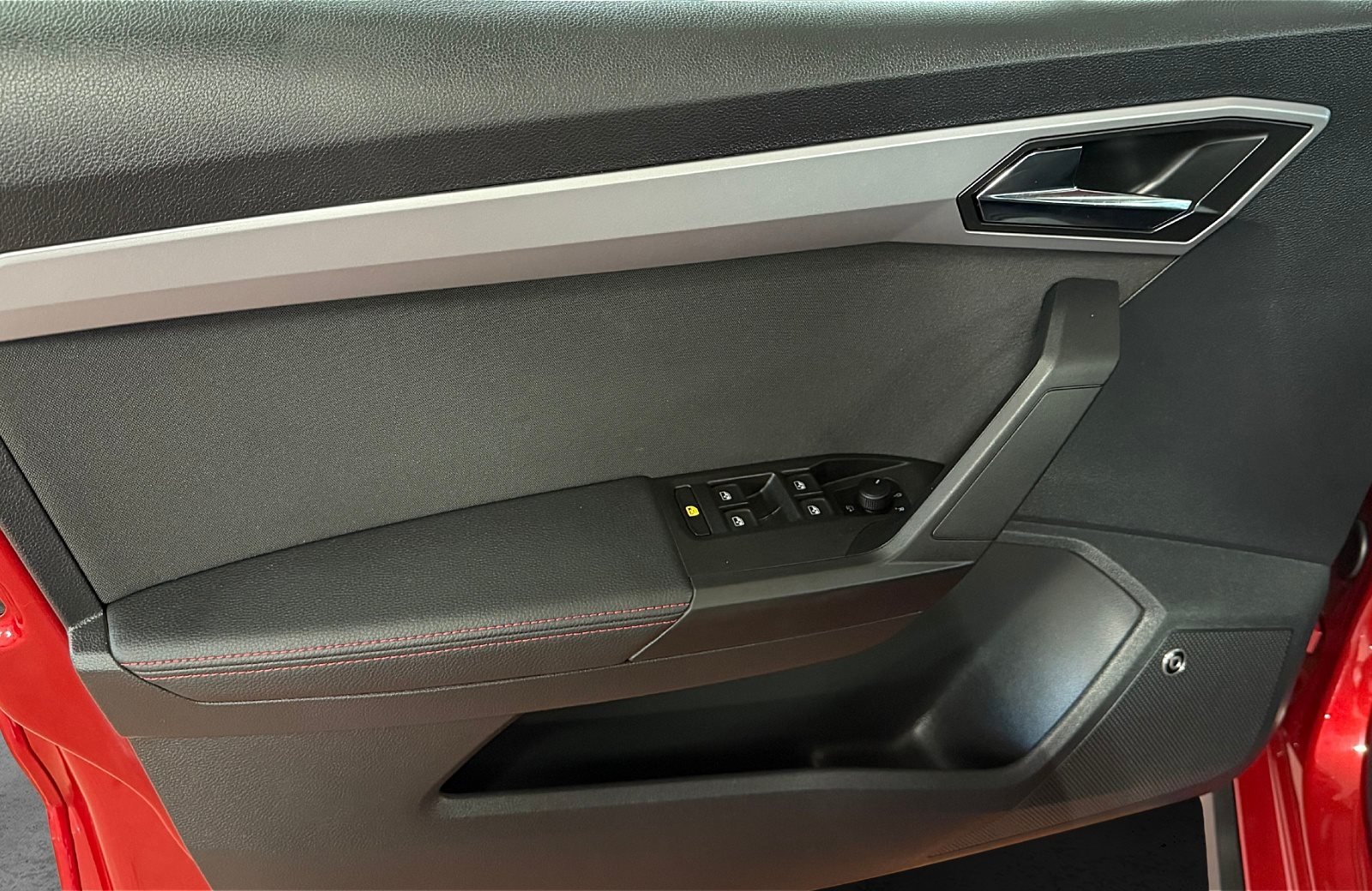 Arona 1.0 TSI FR Beats DSG LED ACC AHK Full-Link RFK