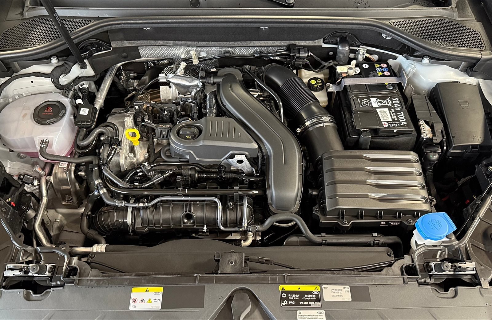 Q2 35 TFSI advanced S-tronic LED Navi ACC AHK RFK