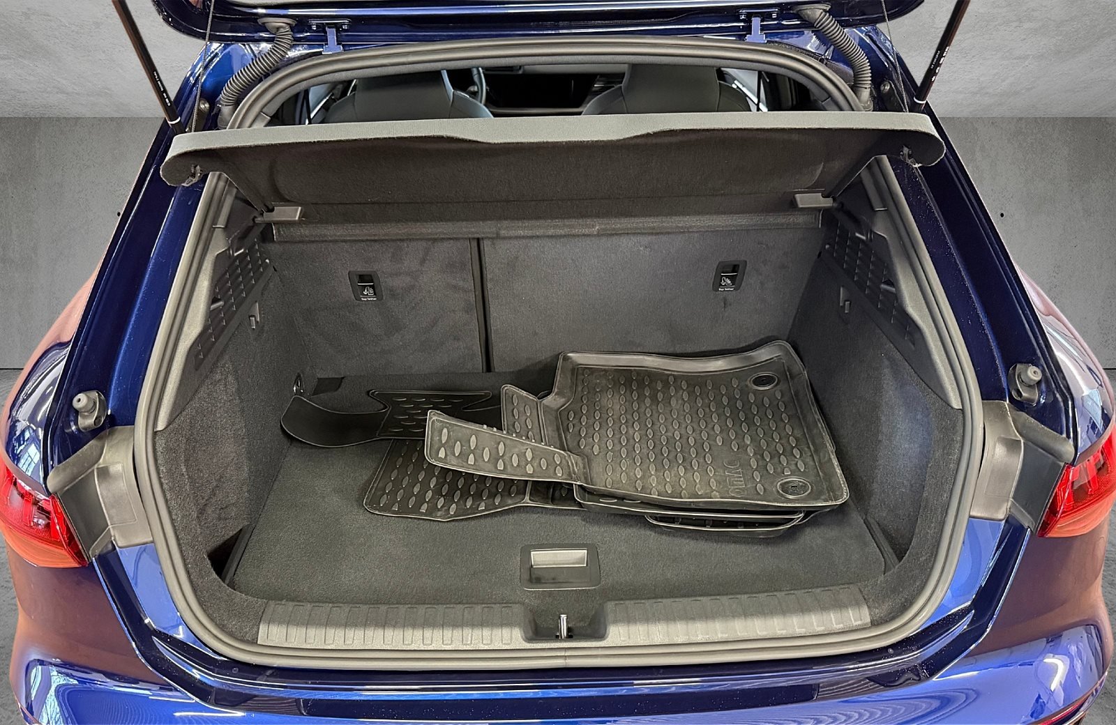 A3 Sportback 35 TFSI S line S-tronic LED Navi AHK PDC RFK